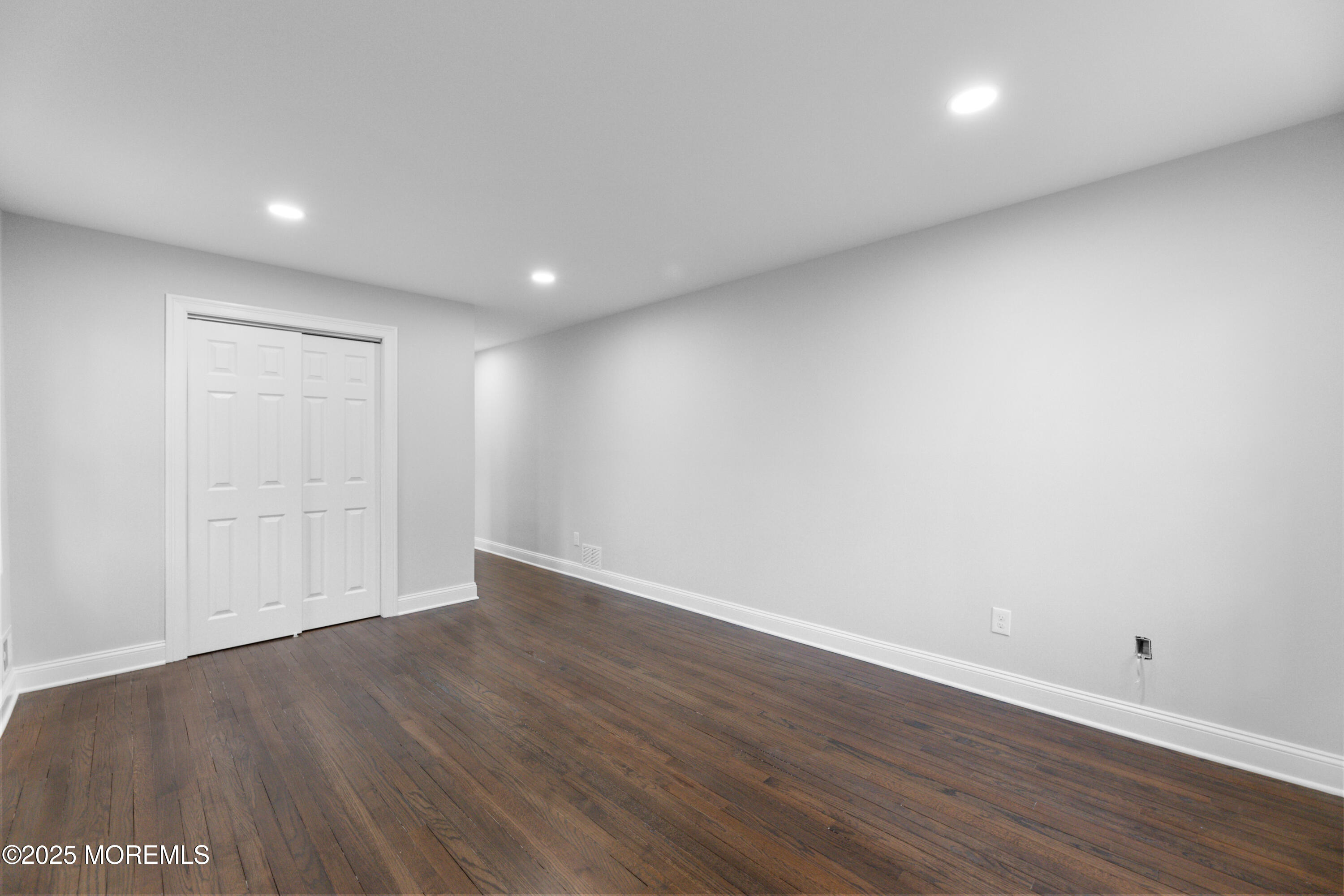 16 Longfellow Terrace, Morganville, New Jersey image 21