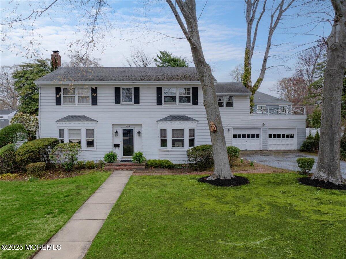 609 Blanchard Parkway
