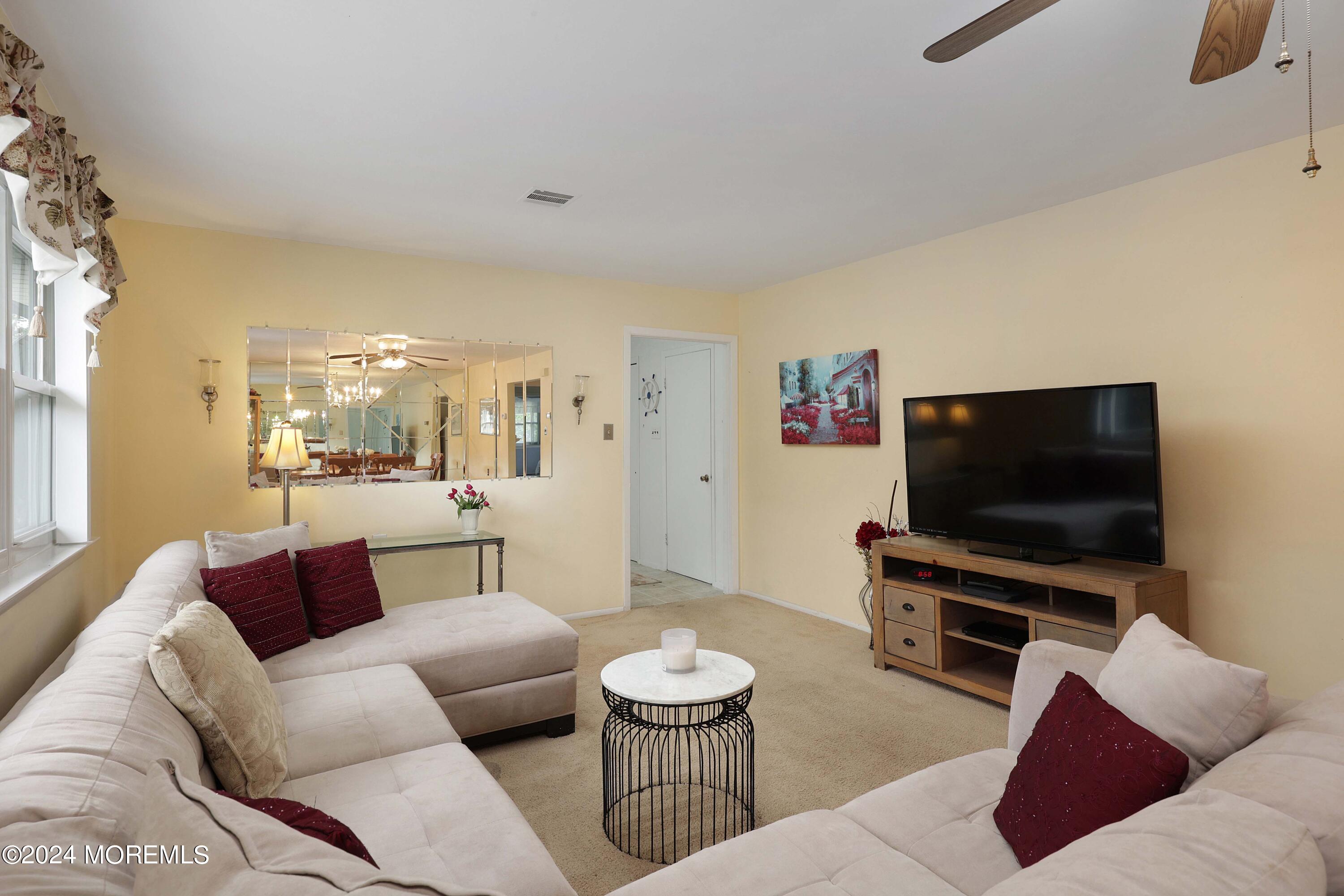 302 Barbados Drive, Toms River, New Jersey image 9
