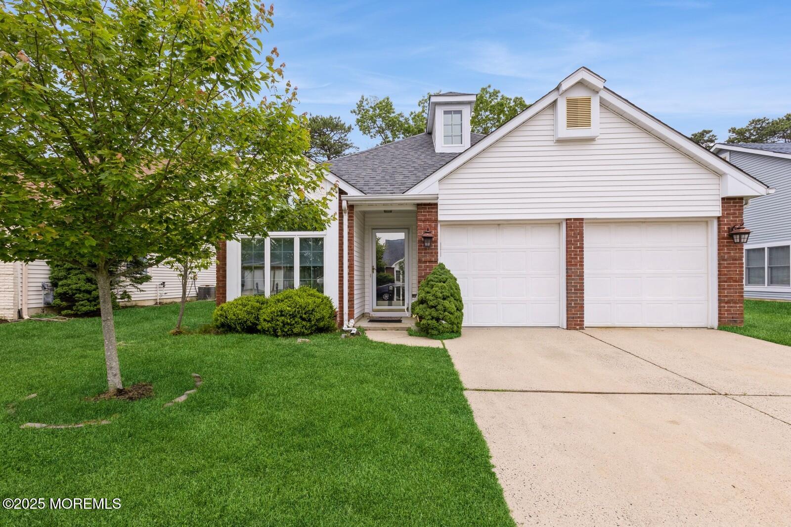 1640 Goldspire Road, Toms River, New Jersey image 1