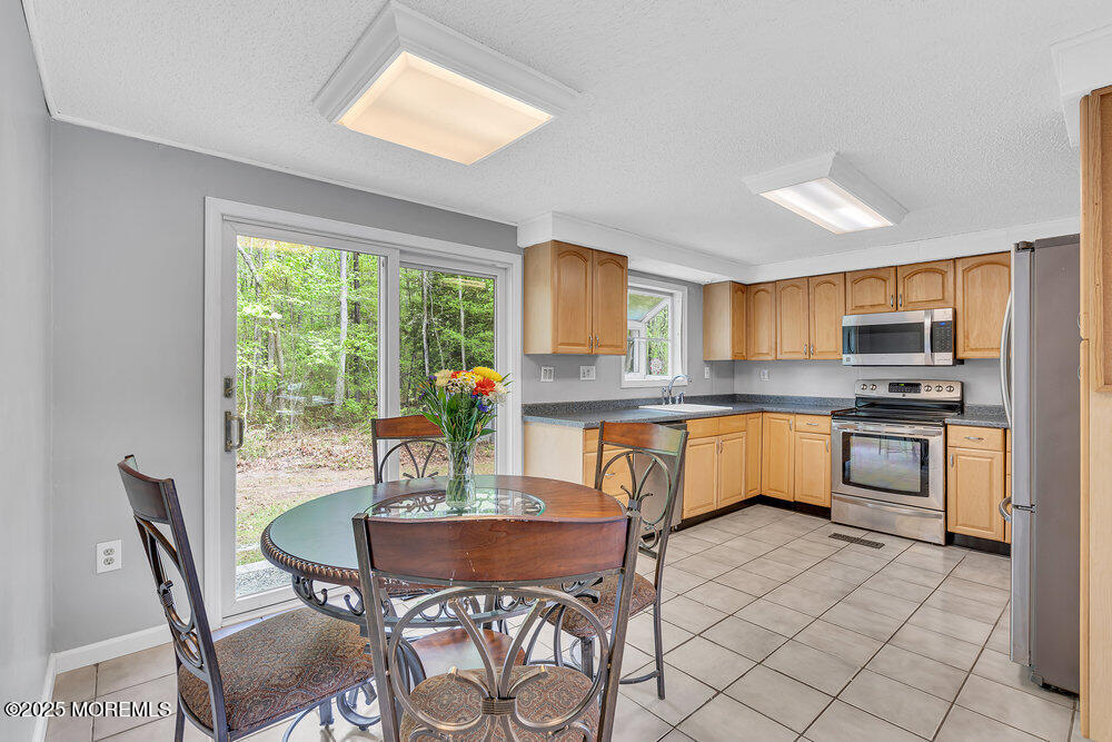 10 Corinne Court, Jackson, New Jersey image 12