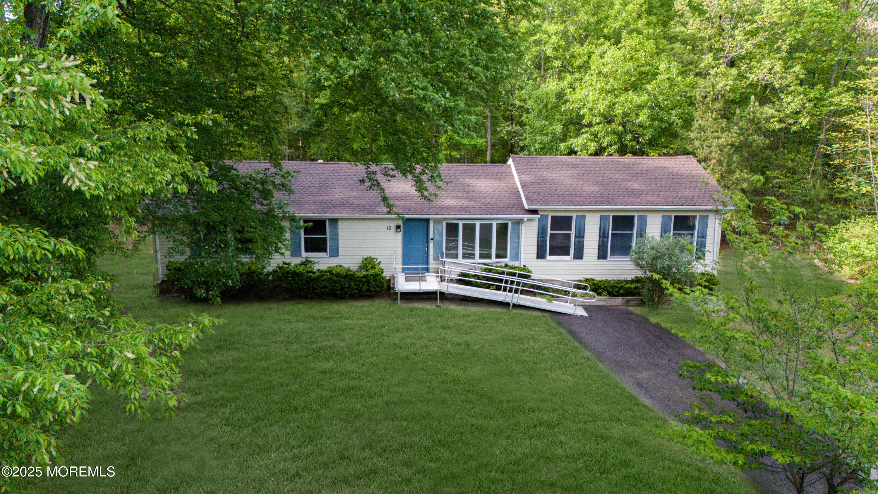10 Corinne Court, Jackson, New Jersey image 4