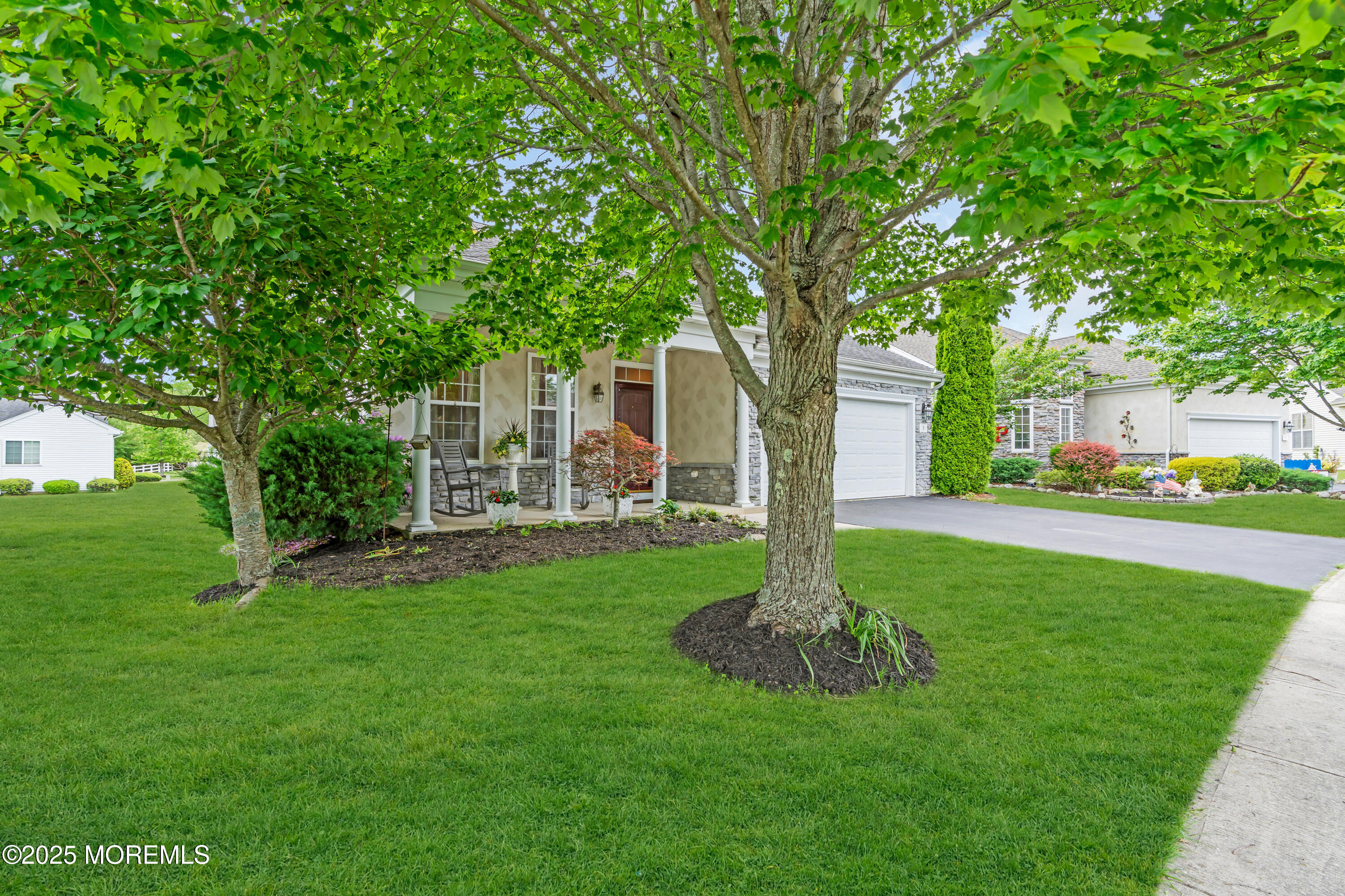 5 Minot Light Court, Barnegat, New Jersey image 3