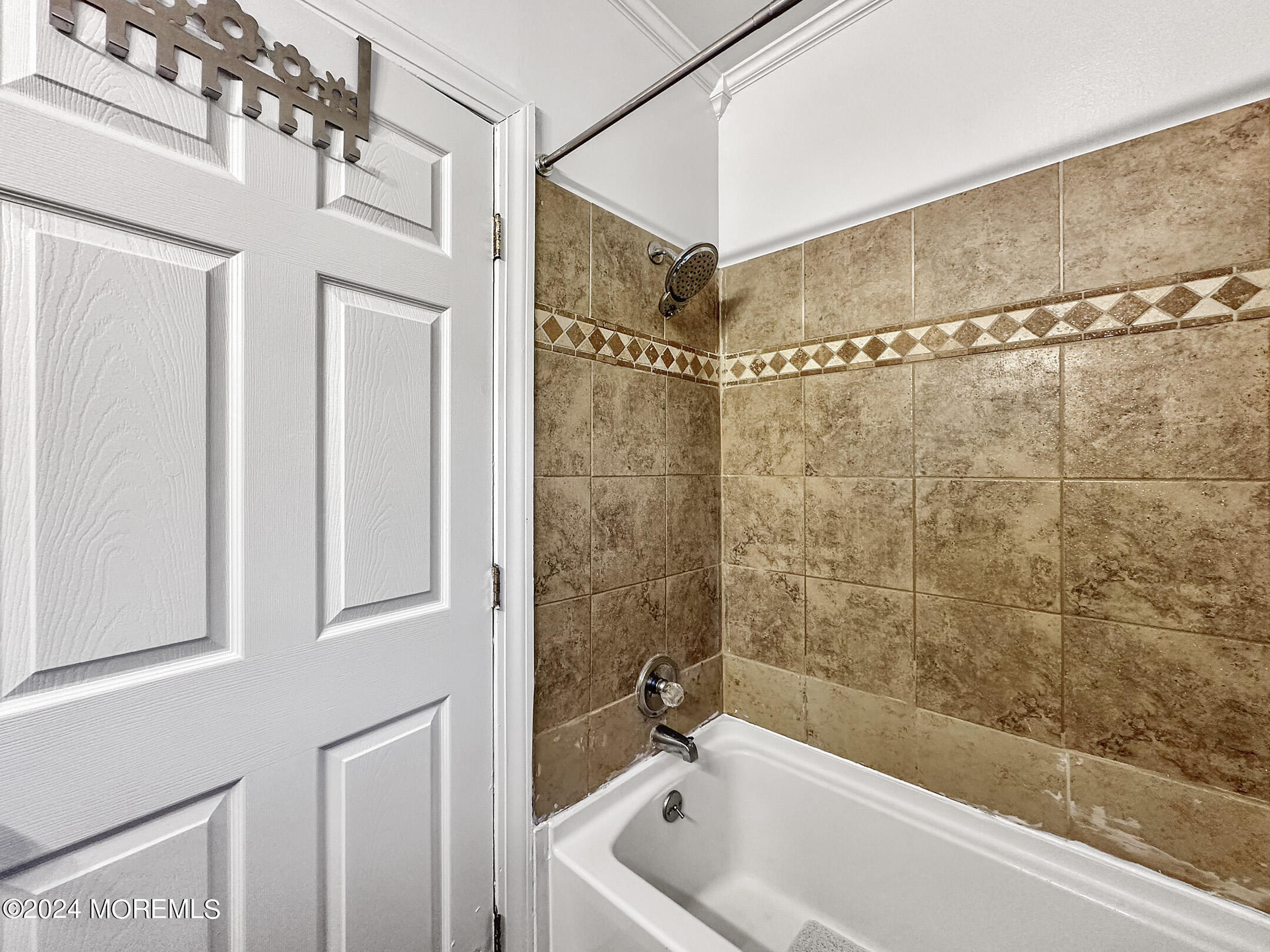 216 Tiller Avenue, Beachwood, New Jersey image 11