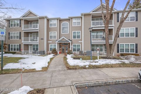 Condo For Sale - 564 St Andrews Place<br/> Manalapan, NJ 07726