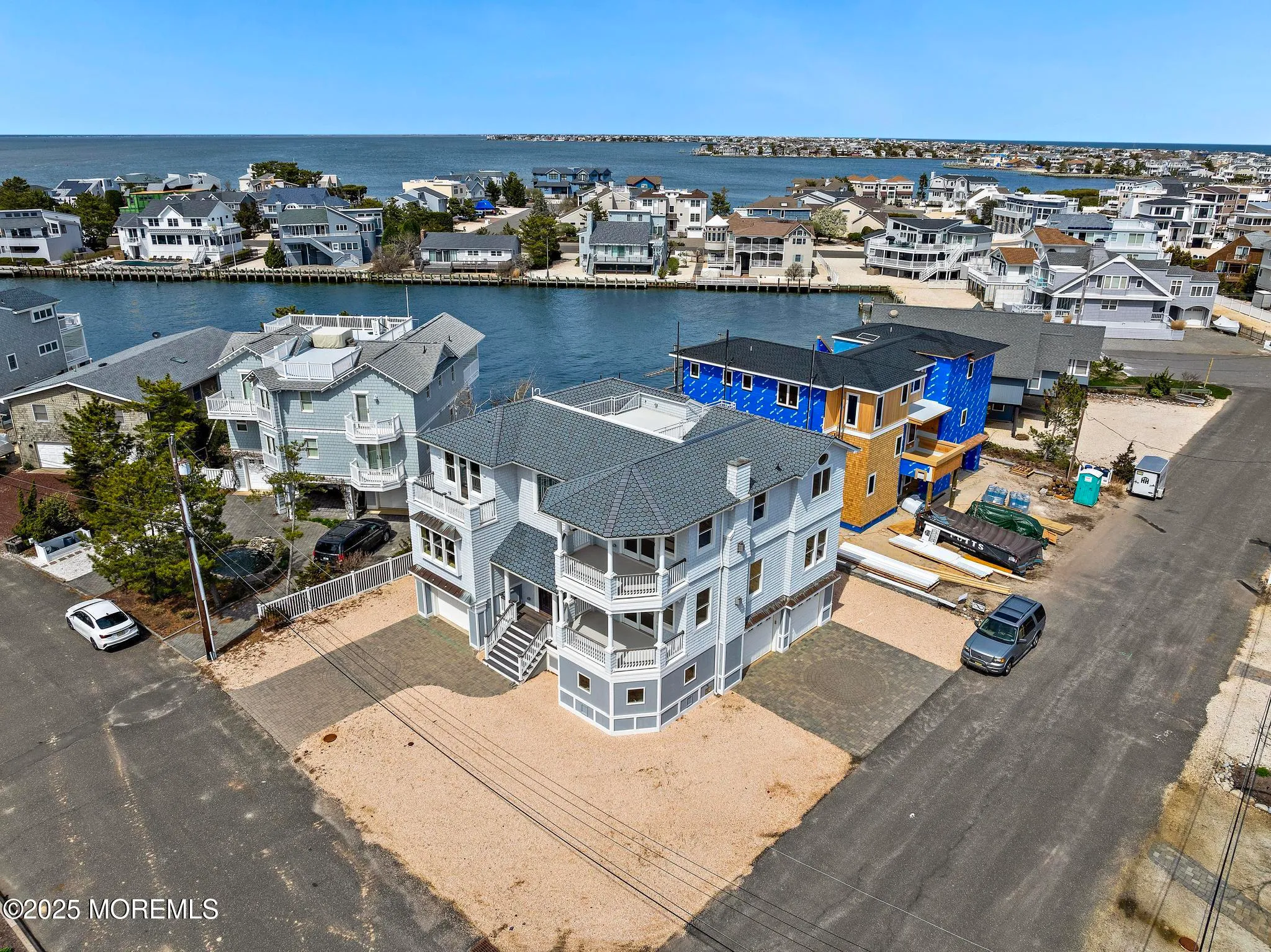 Harvey Cedars, New Jersey 08008, United States, 5 Bedrooms Bedrooms, ,4 BathroomsBathrooms,Residential,Active,112976
