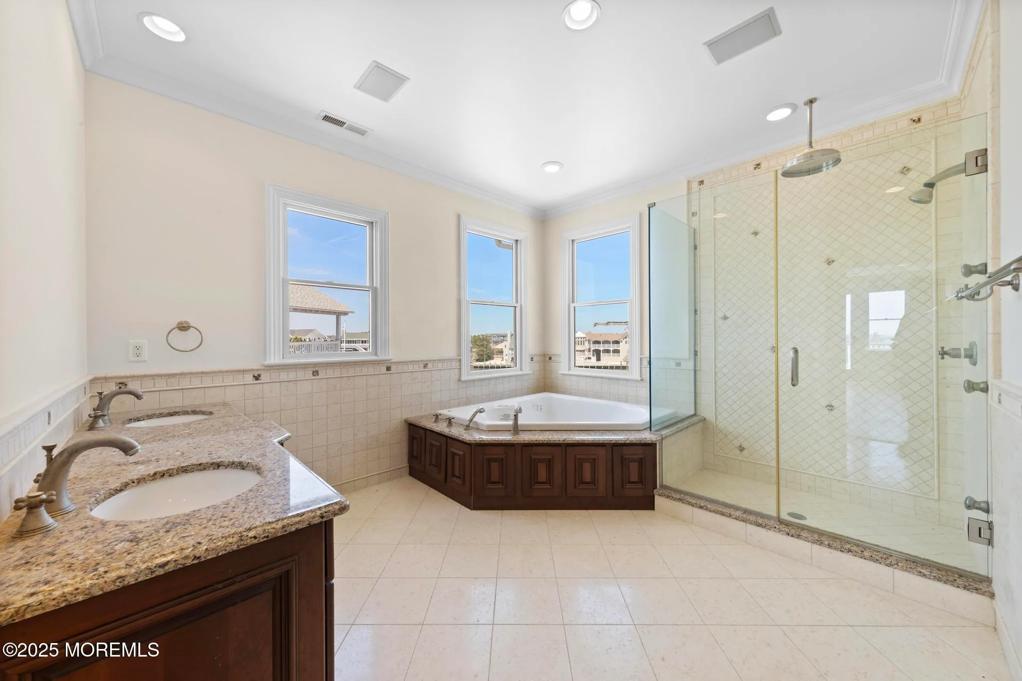 Harvey Cedars, New Jersey 08008, United States, 5 Bedrooms Bedrooms, ,4 BathroomsBathrooms,Residential,Active,112976