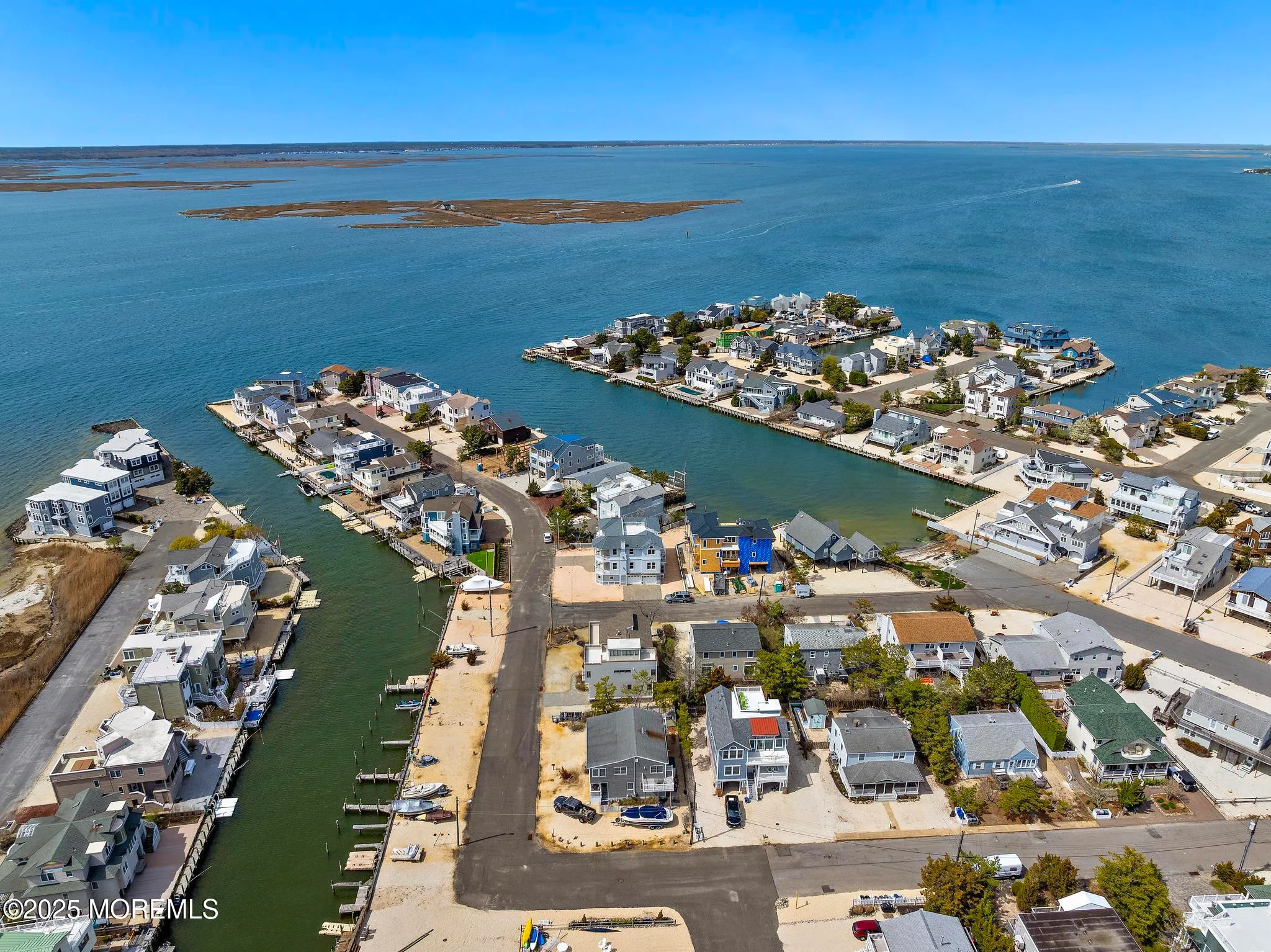 Harvey Cedars, New Jersey 08008, United States, 5 Bedrooms Bedrooms, ,4 BathroomsBathrooms,Residential,Active,112976