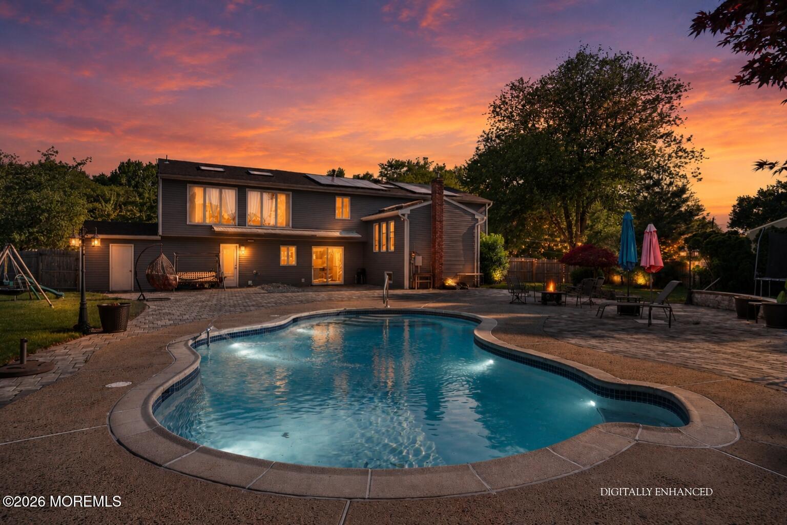 4 Canadian Woods Road