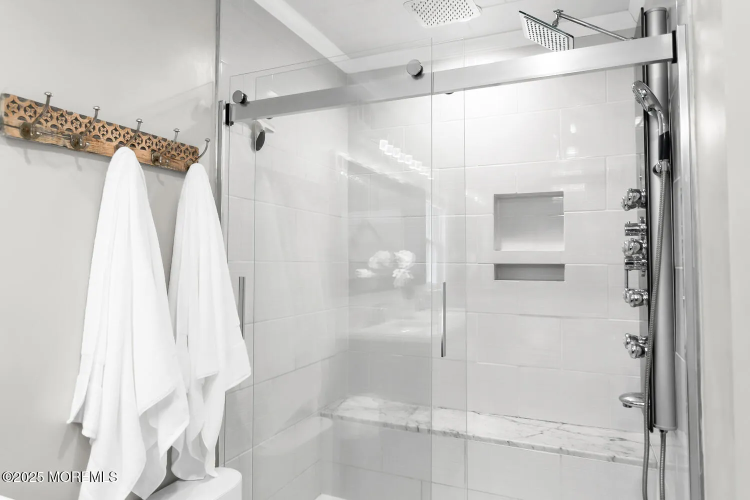 Middletown, New Jersey 07748, United States, 6 Bedrooms Bedrooms, ,5 BathroomsBathrooms,Residential,Active,102044