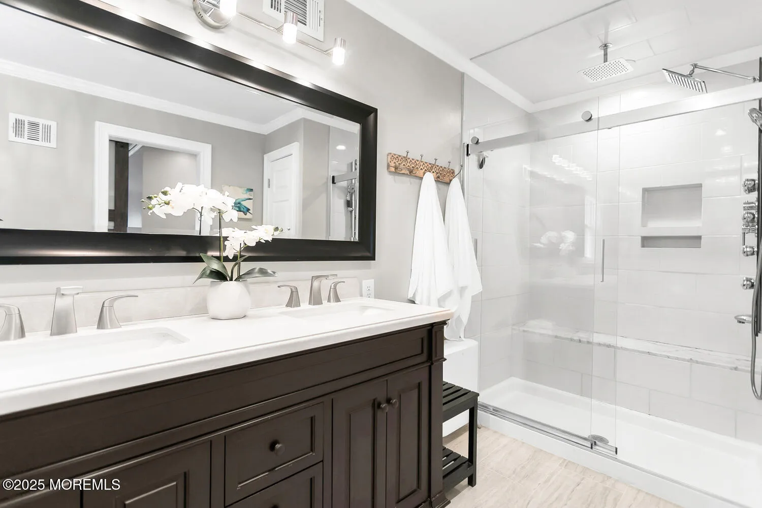 Middletown, New Jersey 07748, United States, 6 Bedrooms Bedrooms, ,5 BathroomsBathrooms,Residential,Active,102044