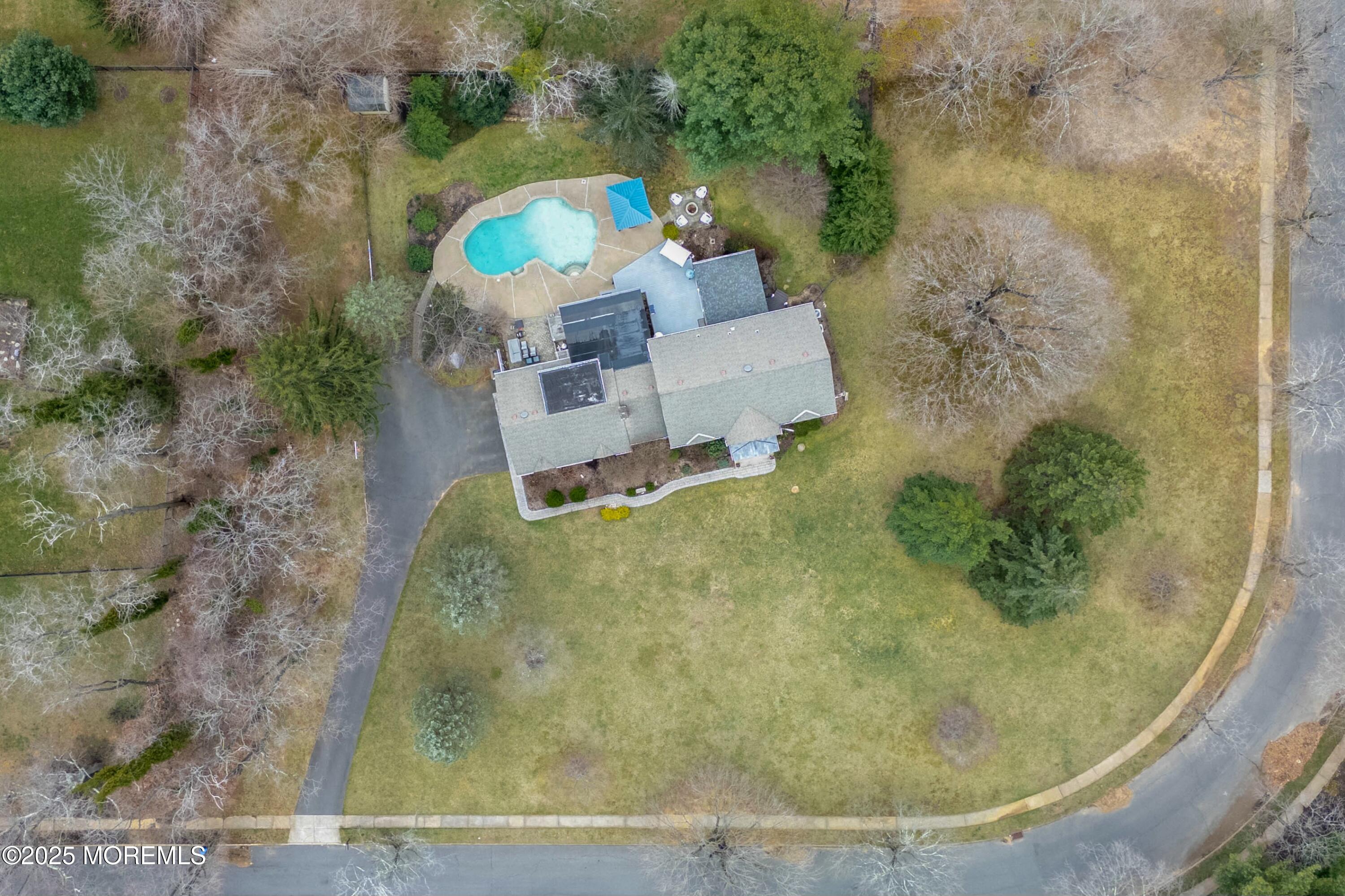 6 Page Drive, Middletown, New Jersey image 2