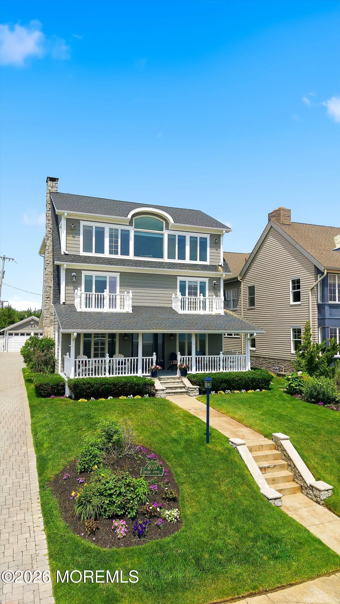 2007 Ocean Avenue N