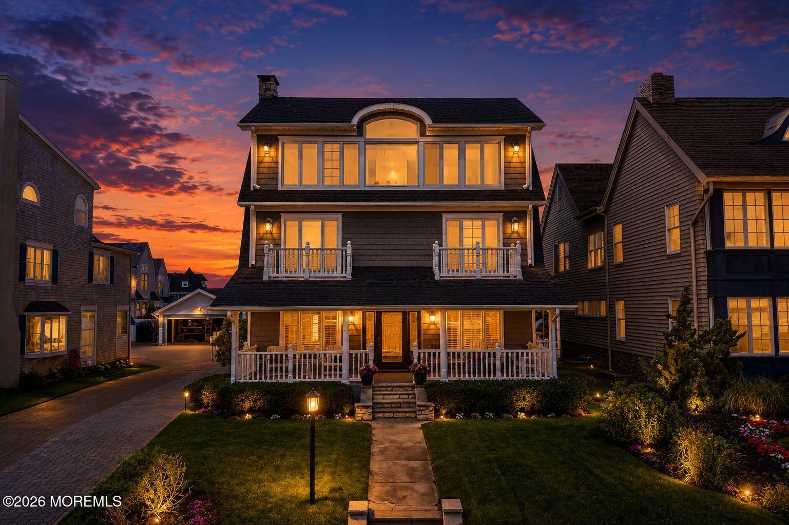 2007 Ocean Avenue N