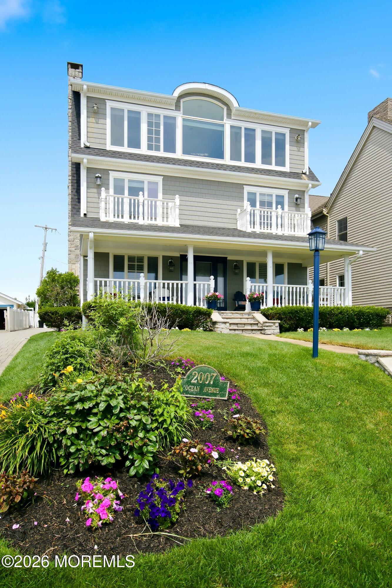 2007 Ocean Avenue N