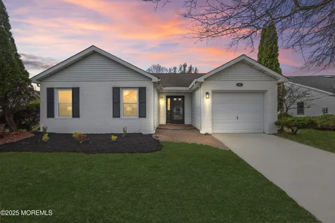 41 Clubhouse Lane, Marlboro, NJ 07746 - MLS#: 22509242