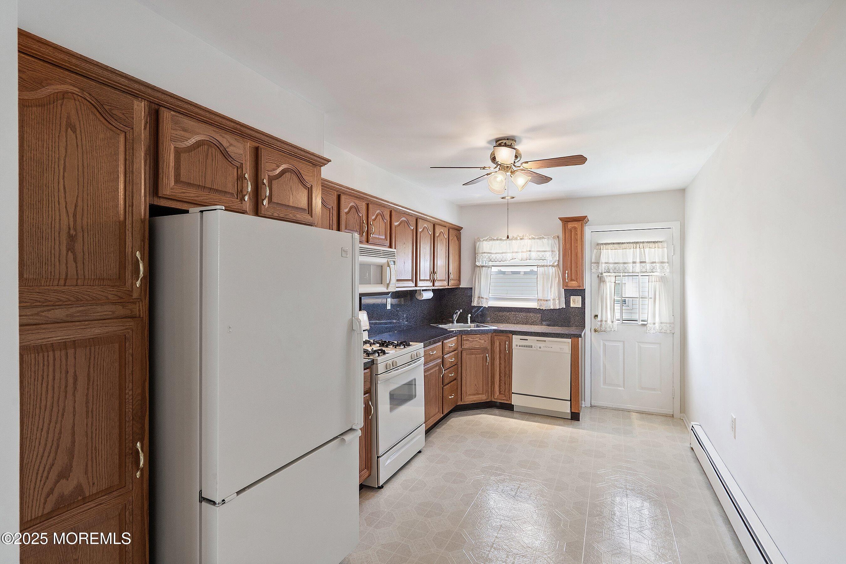 17 Hyannis Street, Toms River, New Jersey image 9