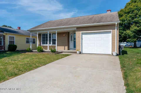 8 Manitoba Court, Toms River, NJ 08757 - #: 22523438