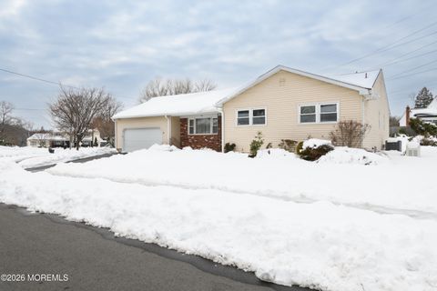 Homes For Sale - 3 Clayton Court<br/> Milltown, NJ 08850