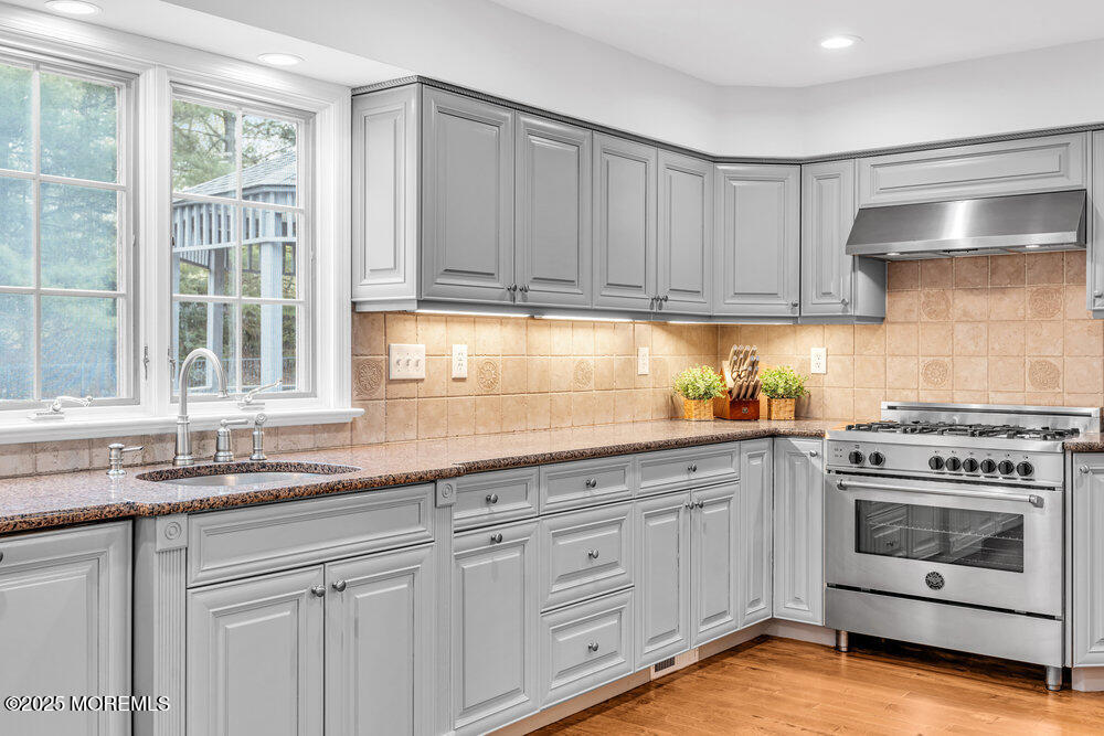 5 Sentry Court, Holmdel, New Jersey image 9