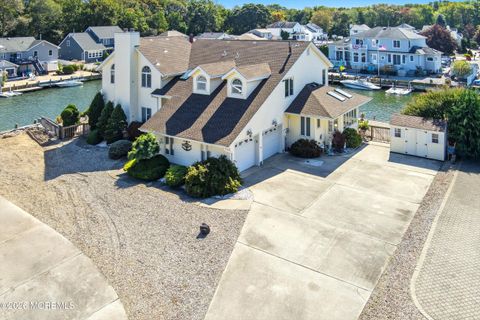 Photo of 68 Moorage Avenue, Bayville, NJ 08721 (MLS # 22610601)