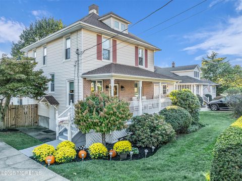 Photo of 61 E Washington Avenue, Atlantic Highlands, NJ 07716 (MLS # 22530788)