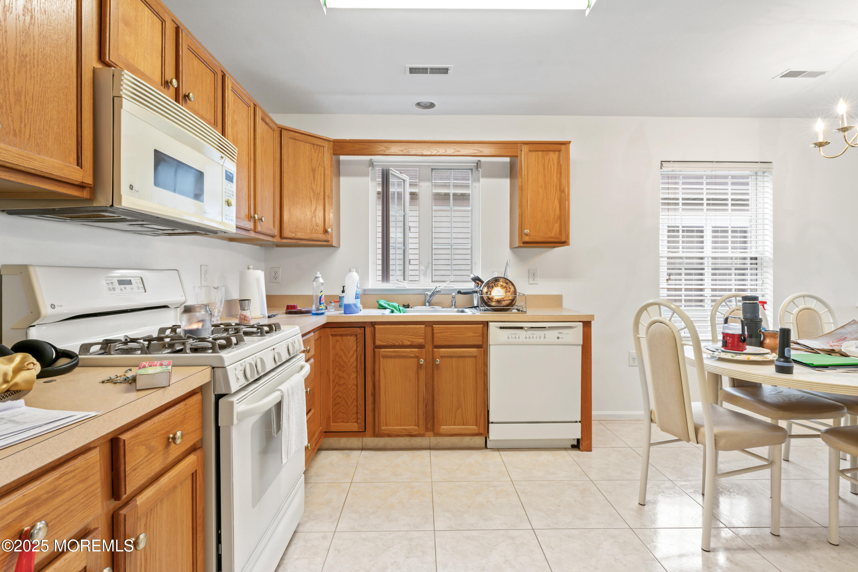 39 Spyglass Drive, Jackson, New Jersey image 8