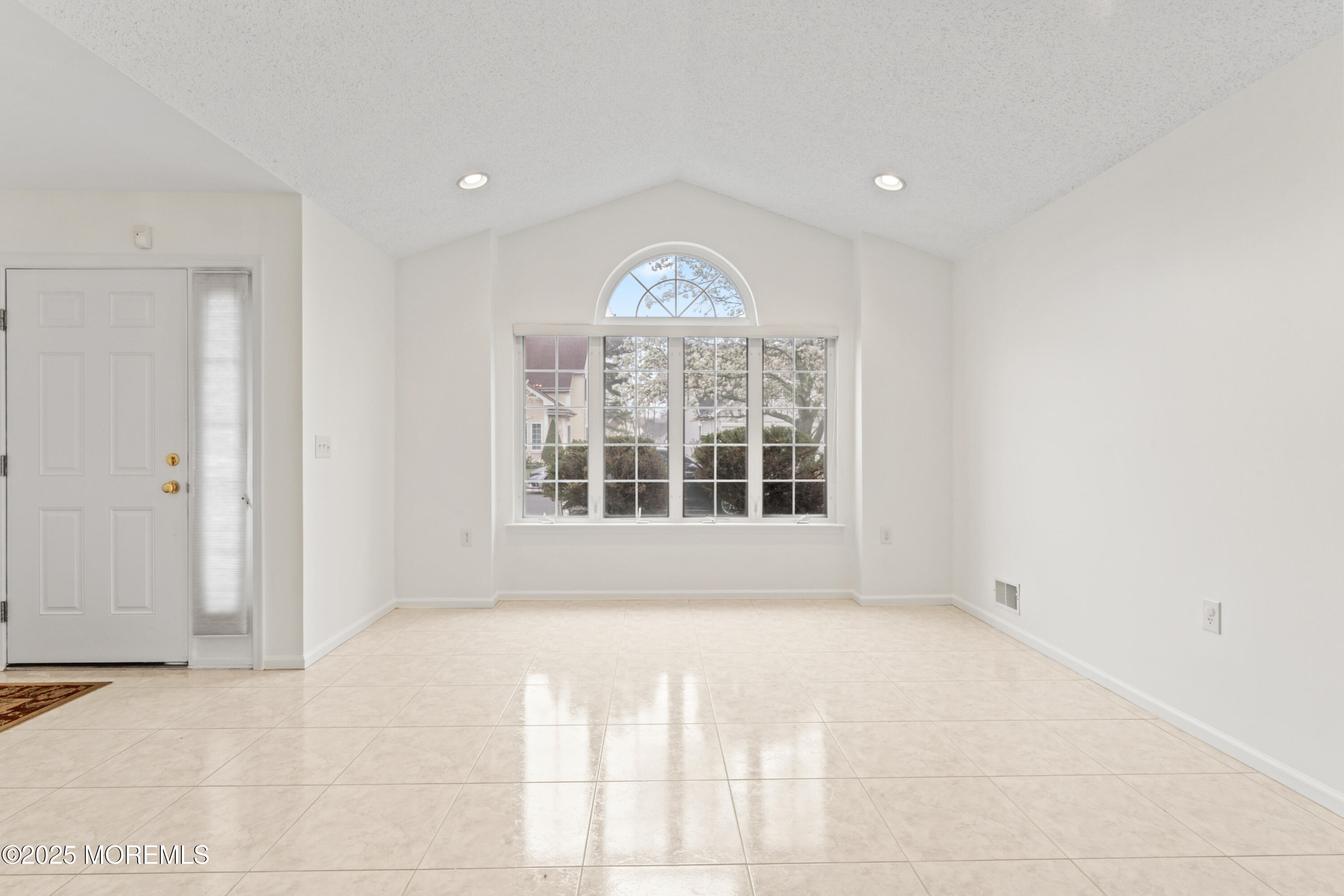 39 Spyglass Drive, Jackson, New Jersey image 5