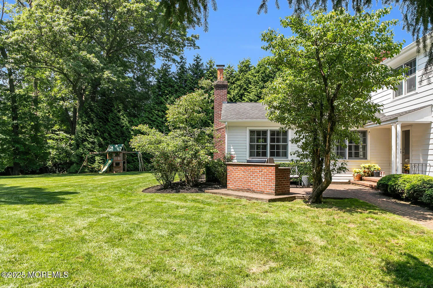 Rumson, New Jersey 07760, United States, 5 Bedrooms Bedrooms, ,5 BathroomsBathrooms,Residential,Active,156624