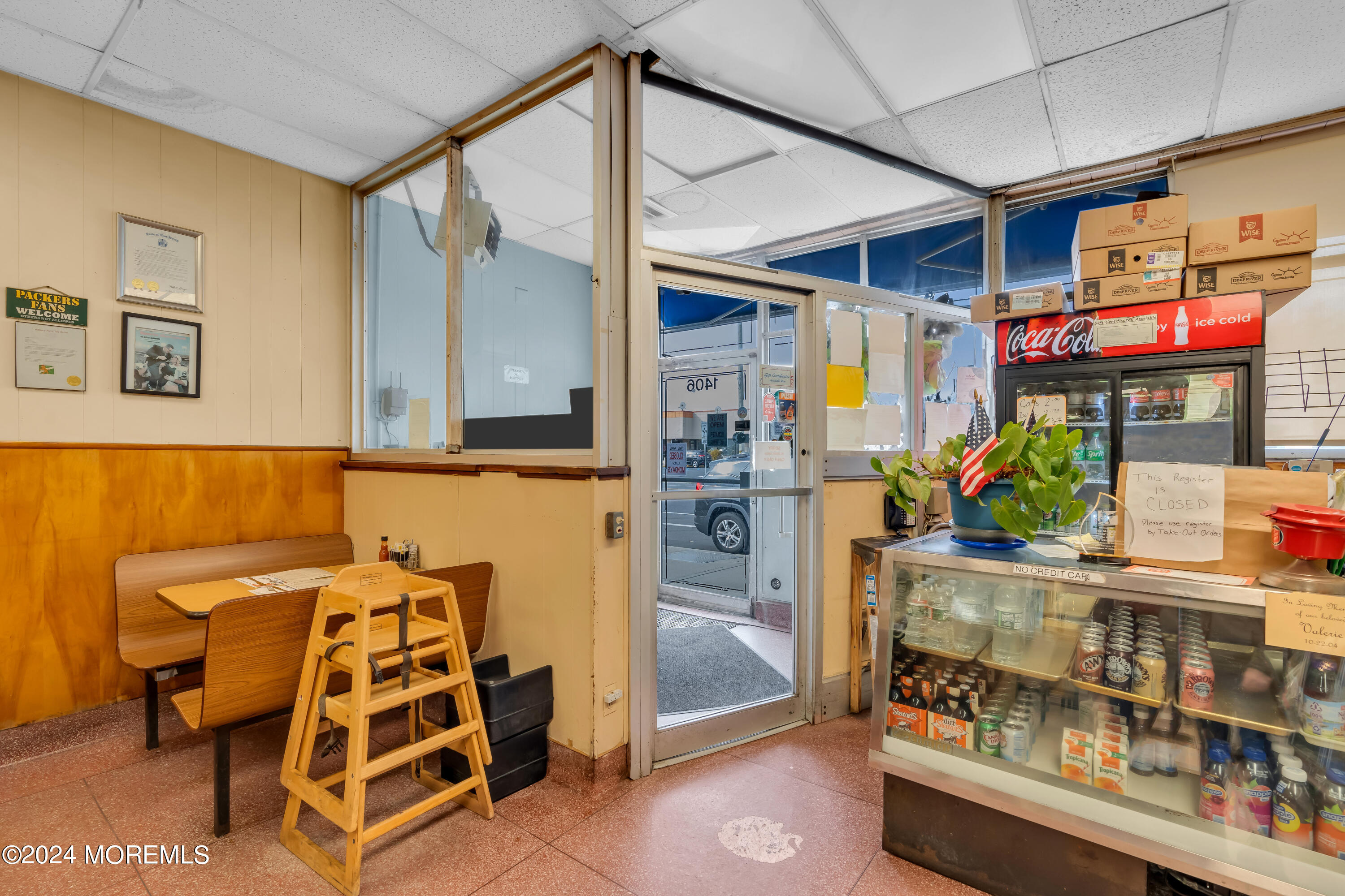 1406 Main Street