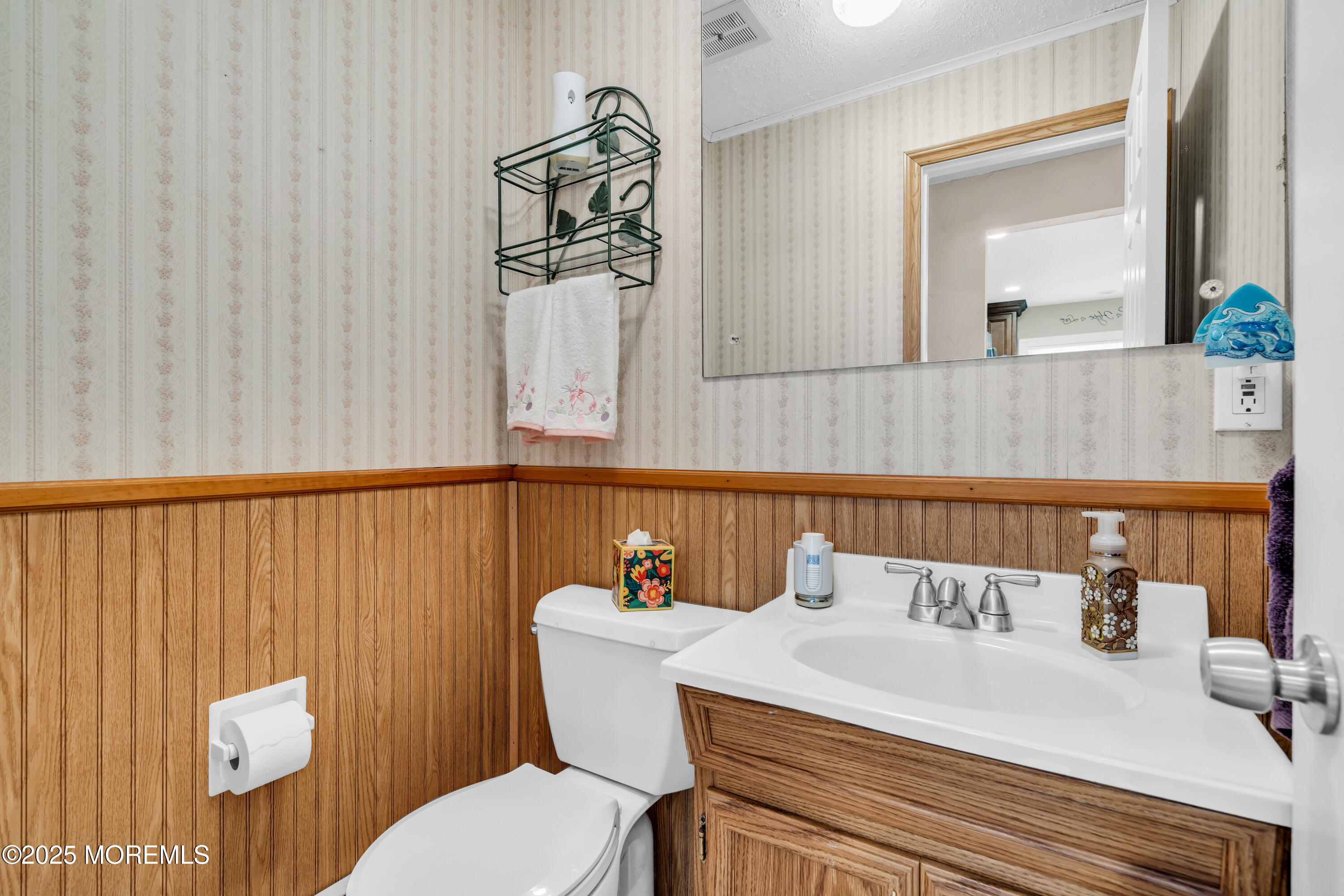34 Lawrence Avenue, Bayville, New Jersey image 13