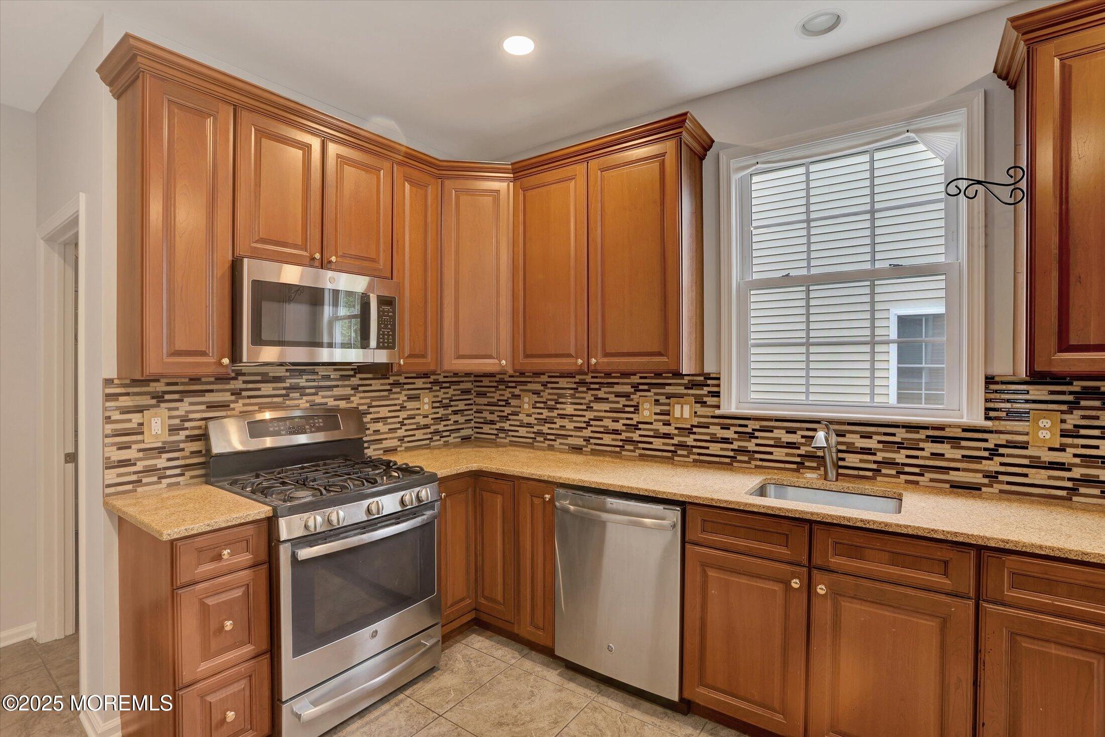 222 Everton Boulevard