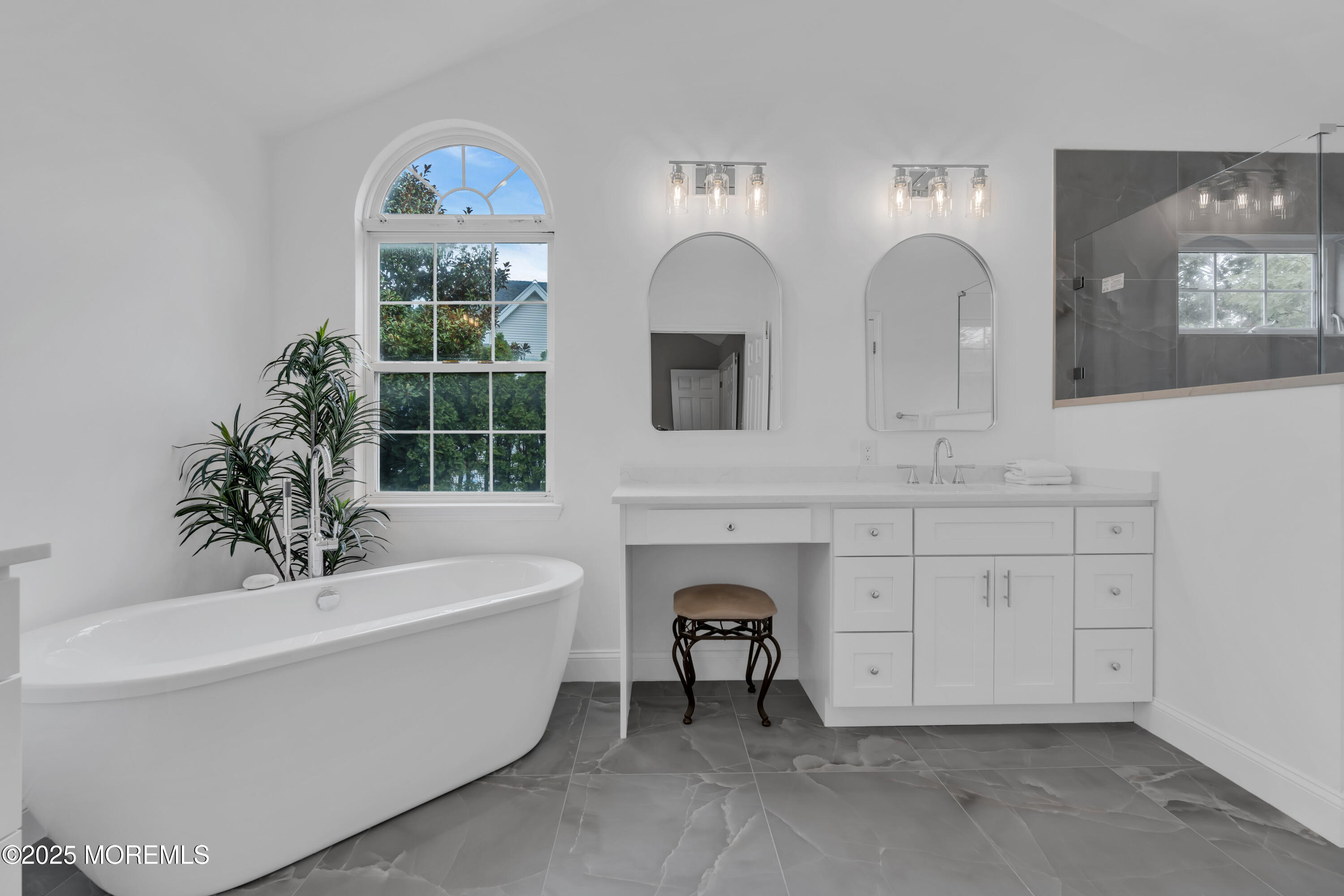 204 Tamarack Court