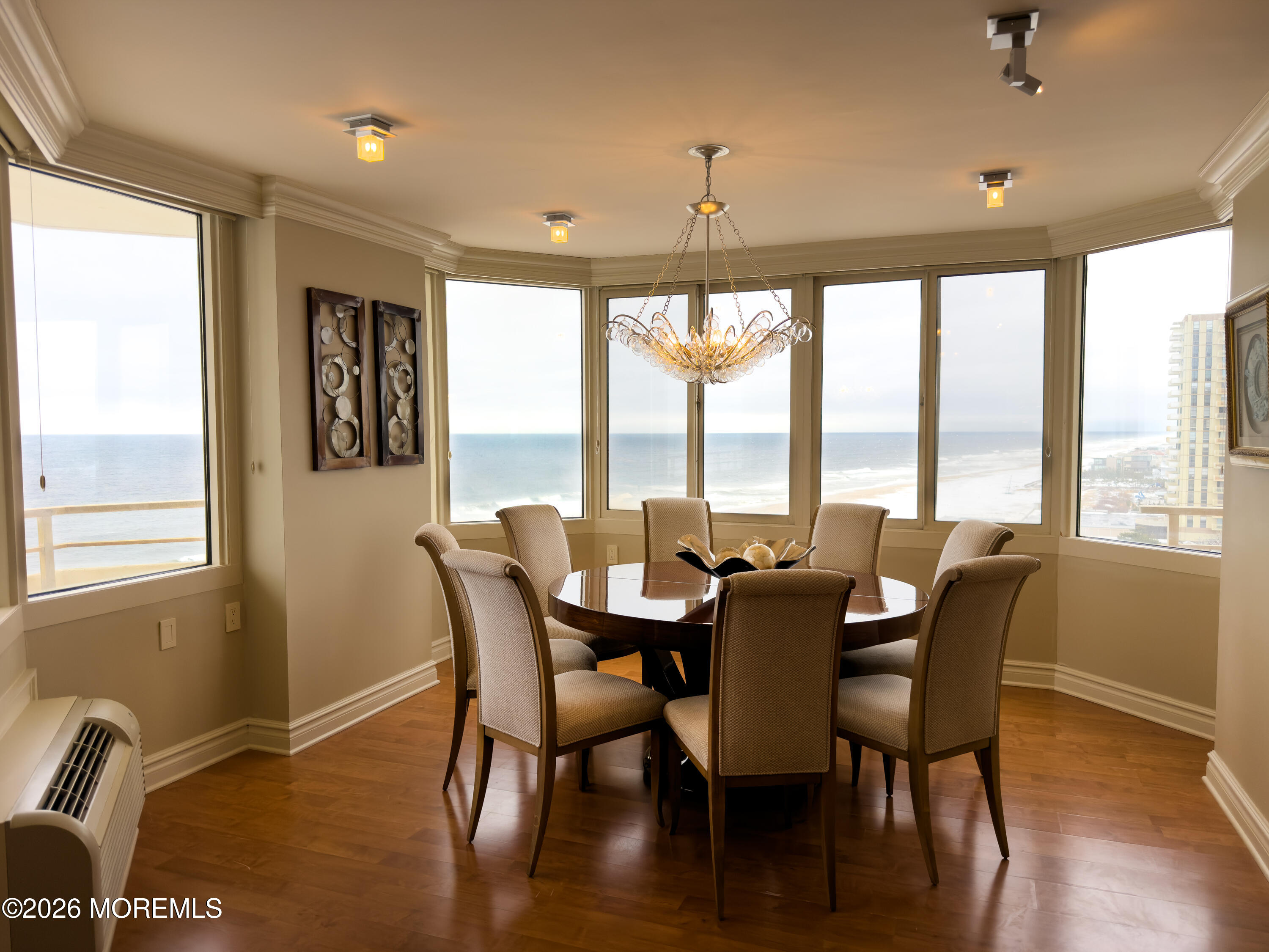 717 Ocean Avenue N 810