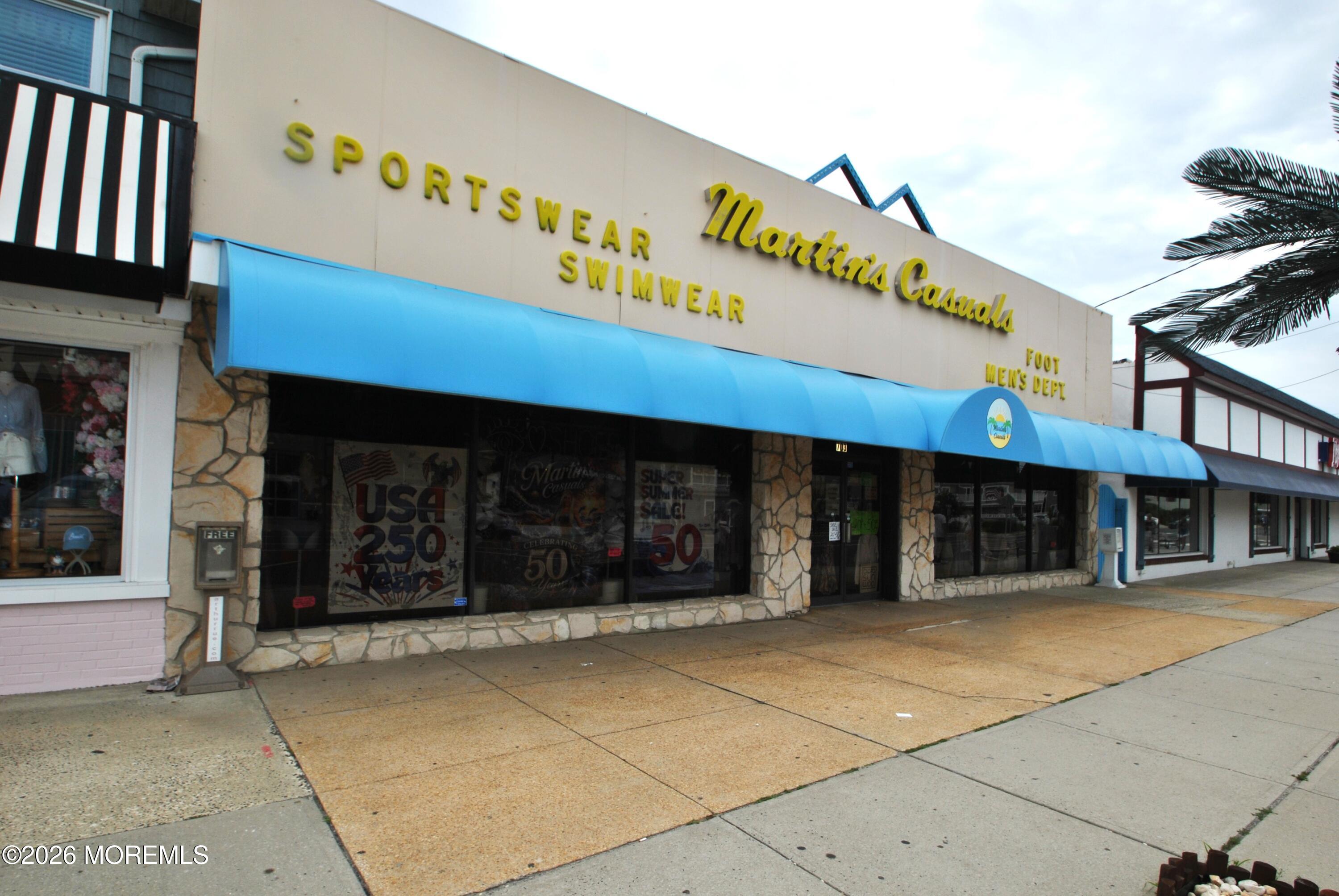 703 Grand Central Avenue