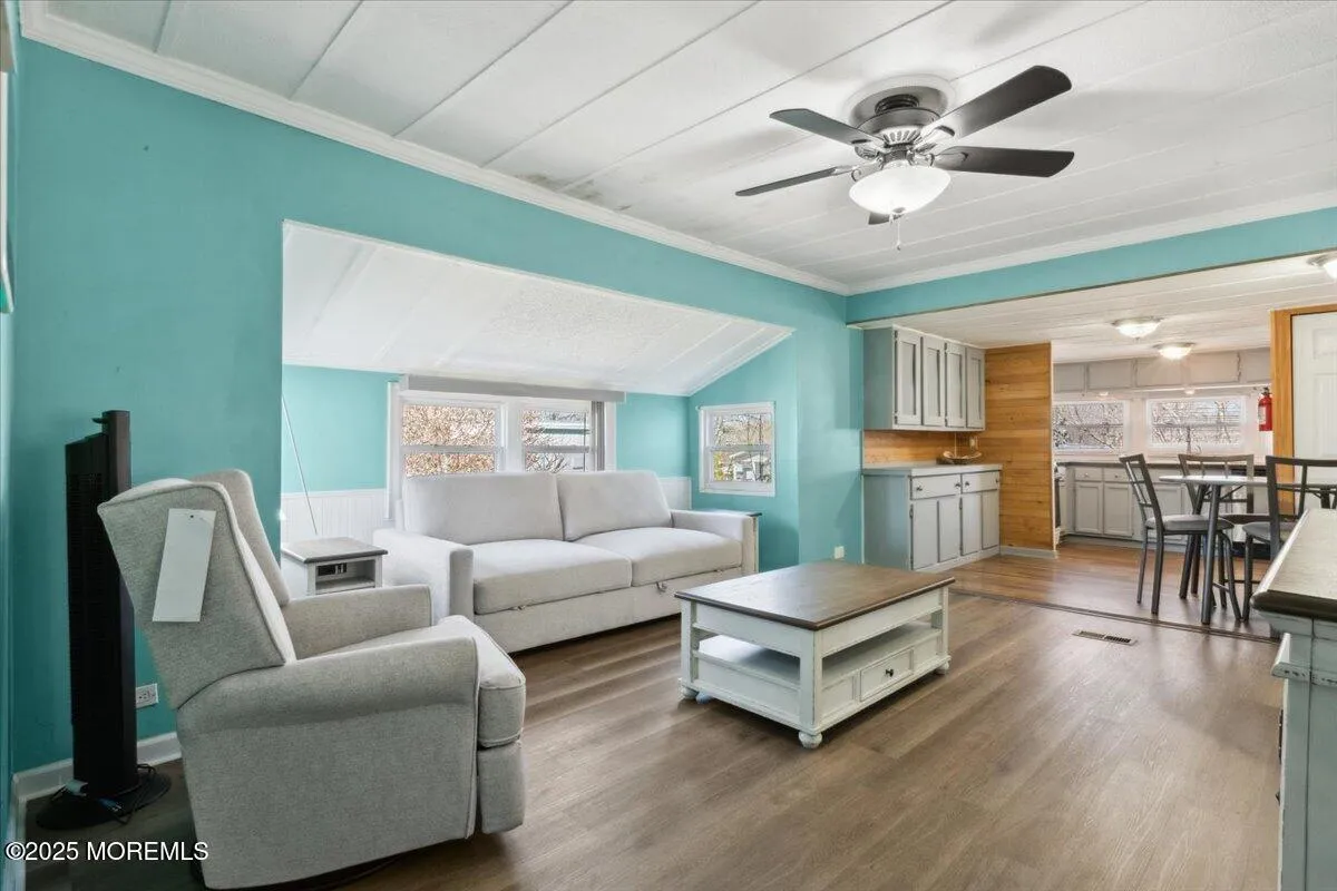 Toms River, New Jersey 08755, United States, 2 Bedrooms Bedrooms, ,1 BathroomBathrooms,Residential,Active,103562