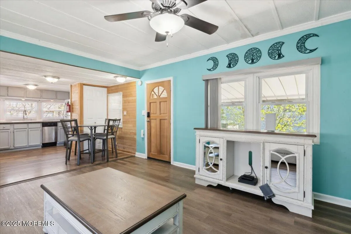 Toms River, New Jersey 08755, United States, 2 Bedrooms Bedrooms, ,1 BathroomBathrooms,Residential,Active,103562