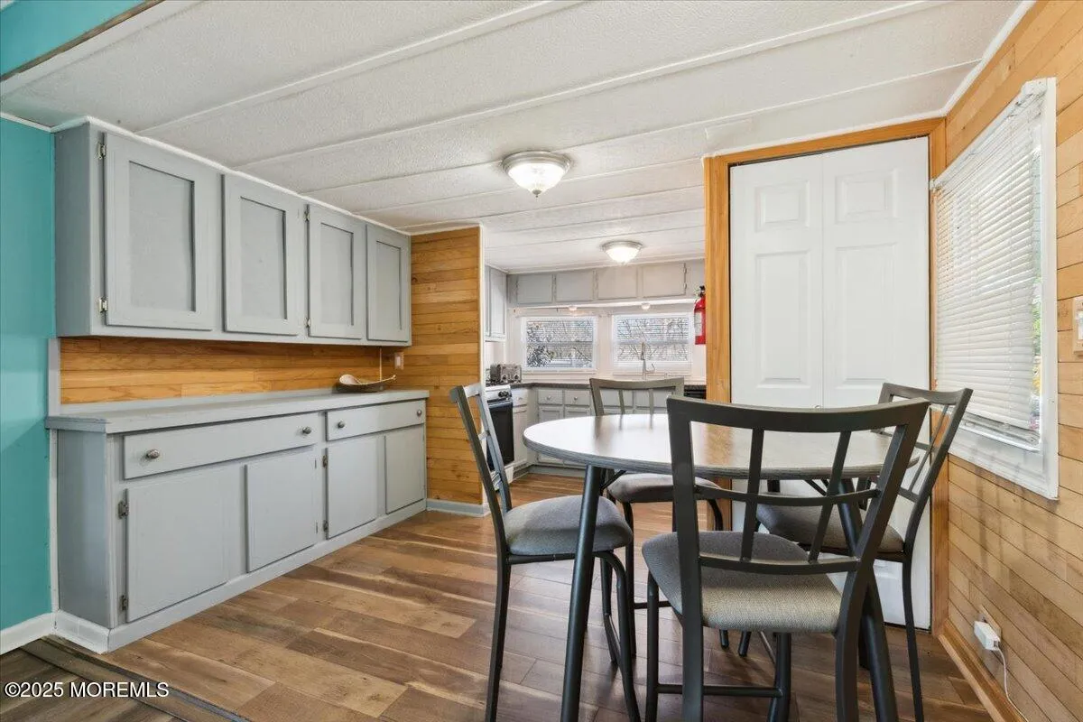 Toms River, New Jersey 08755, United States, 2 Bedrooms Bedrooms, ,1 BathroomBathrooms,Residential,Active,103562