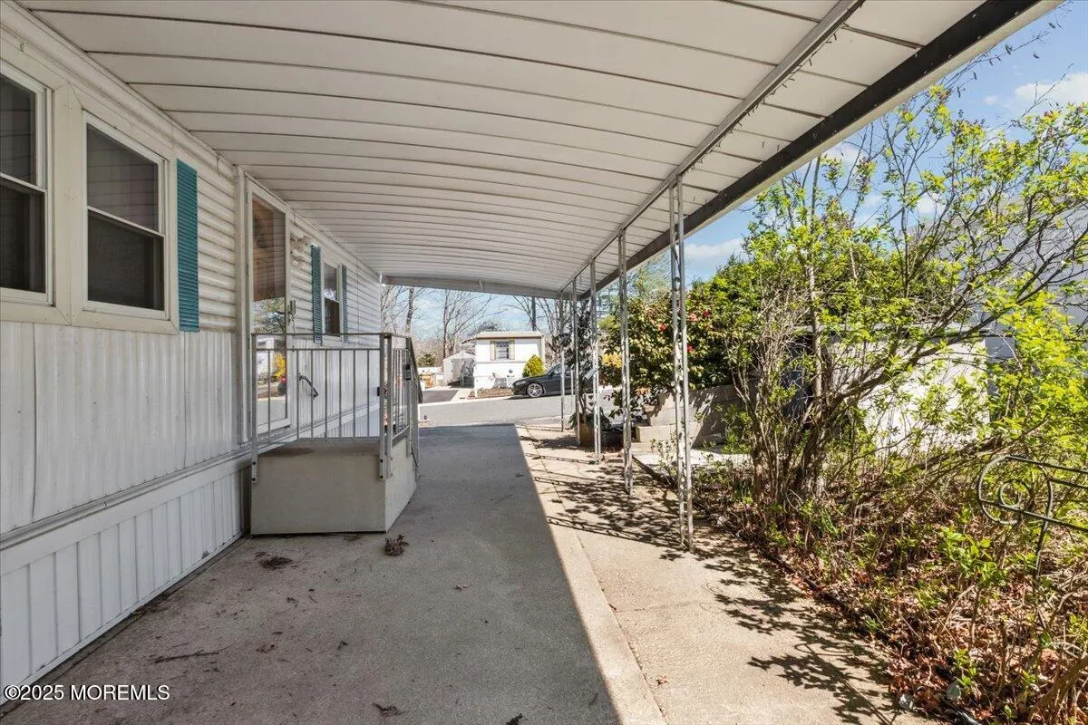 Toms River, New Jersey 08755, United States, 2 Bedrooms Bedrooms, ,1 BathroomBathrooms,Residential,Active,103562