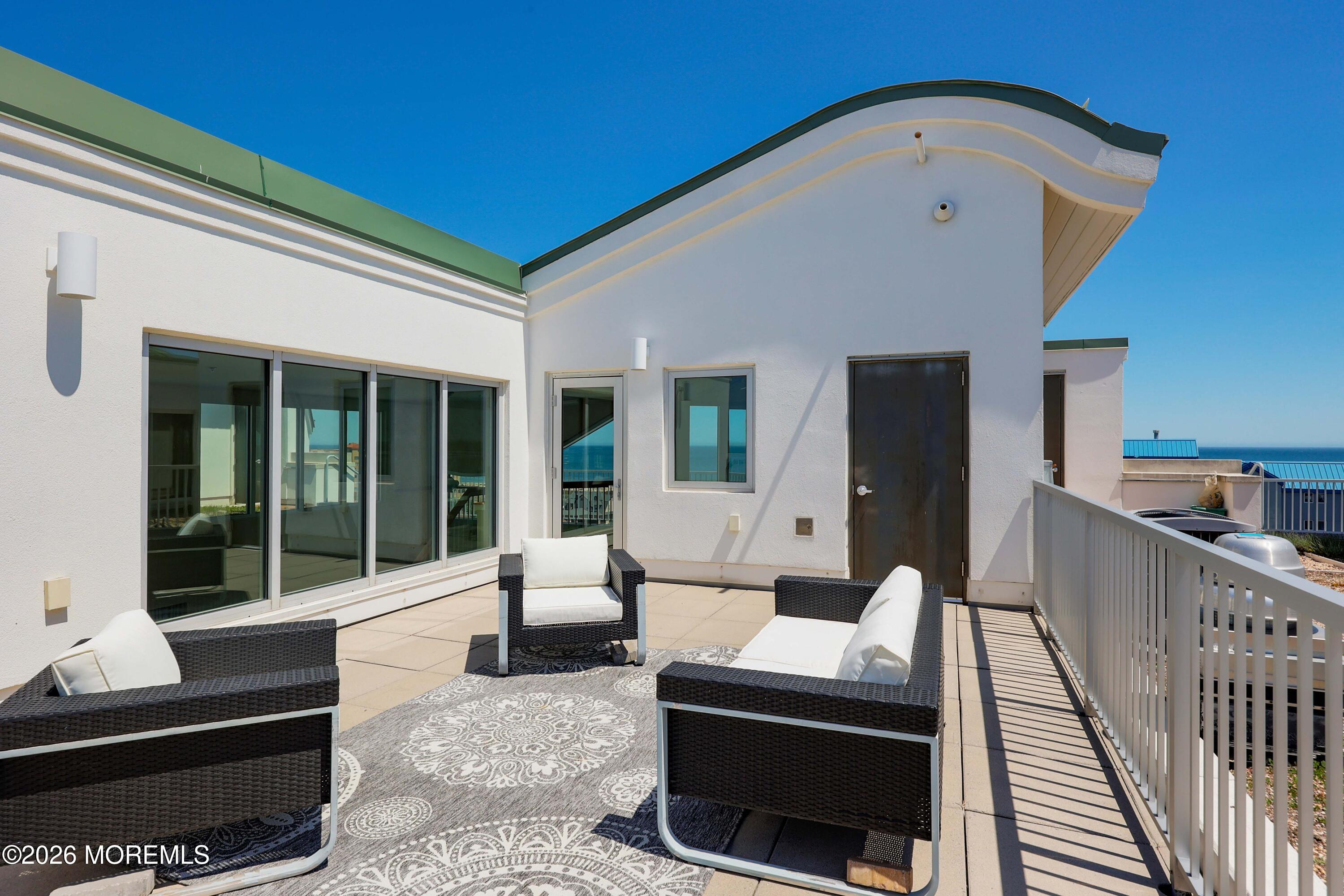 Long Branch, New Jersey, 07740, United States, 3 Bedrooms Bedrooms, ,4 BathroomsBathrooms,Residential,Active,2044541