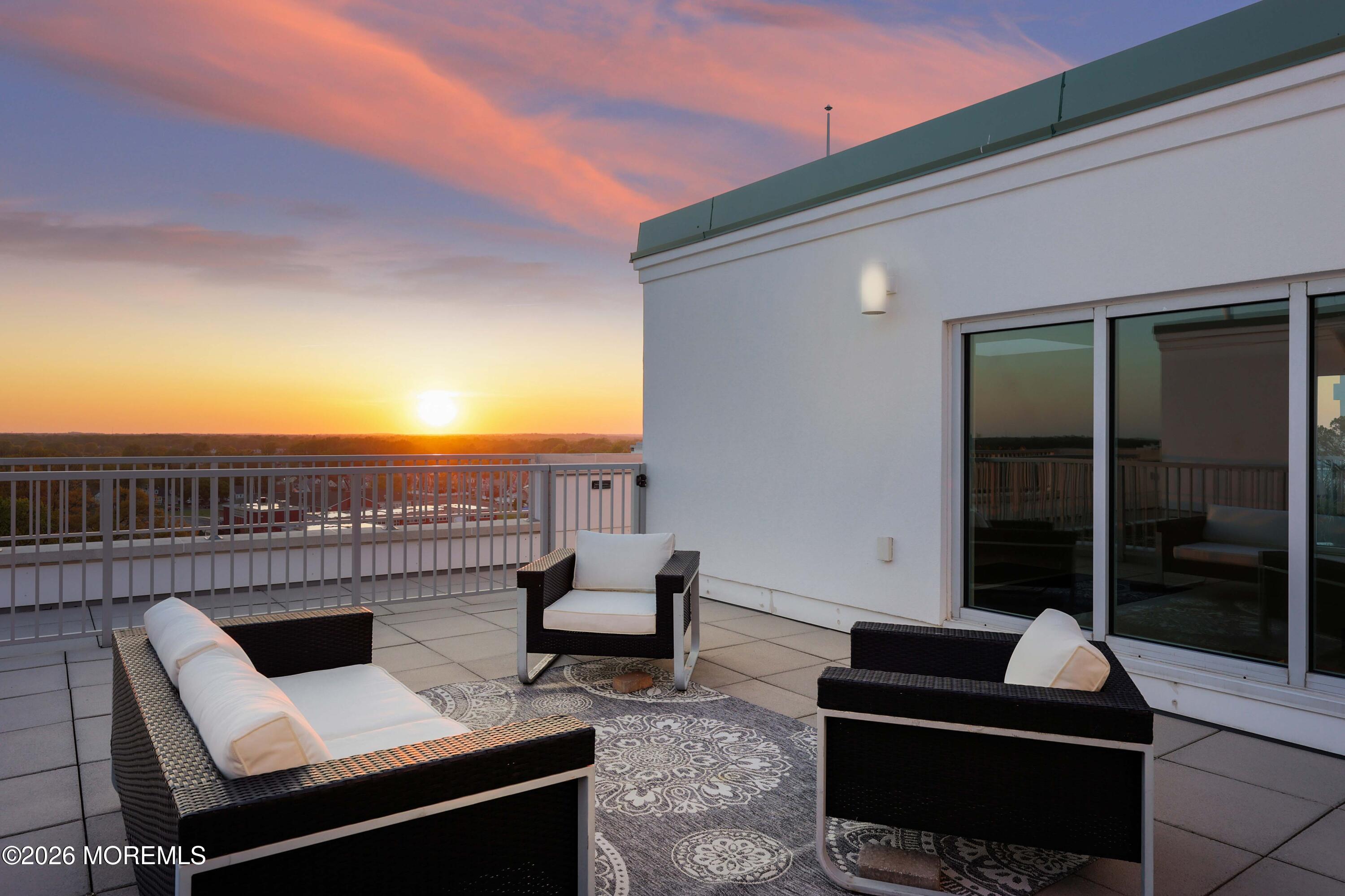 Long Branch, New Jersey, 07740, United States, 3 Bedrooms Bedrooms, ,4 BathroomsBathrooms,Residential,Active,2044541