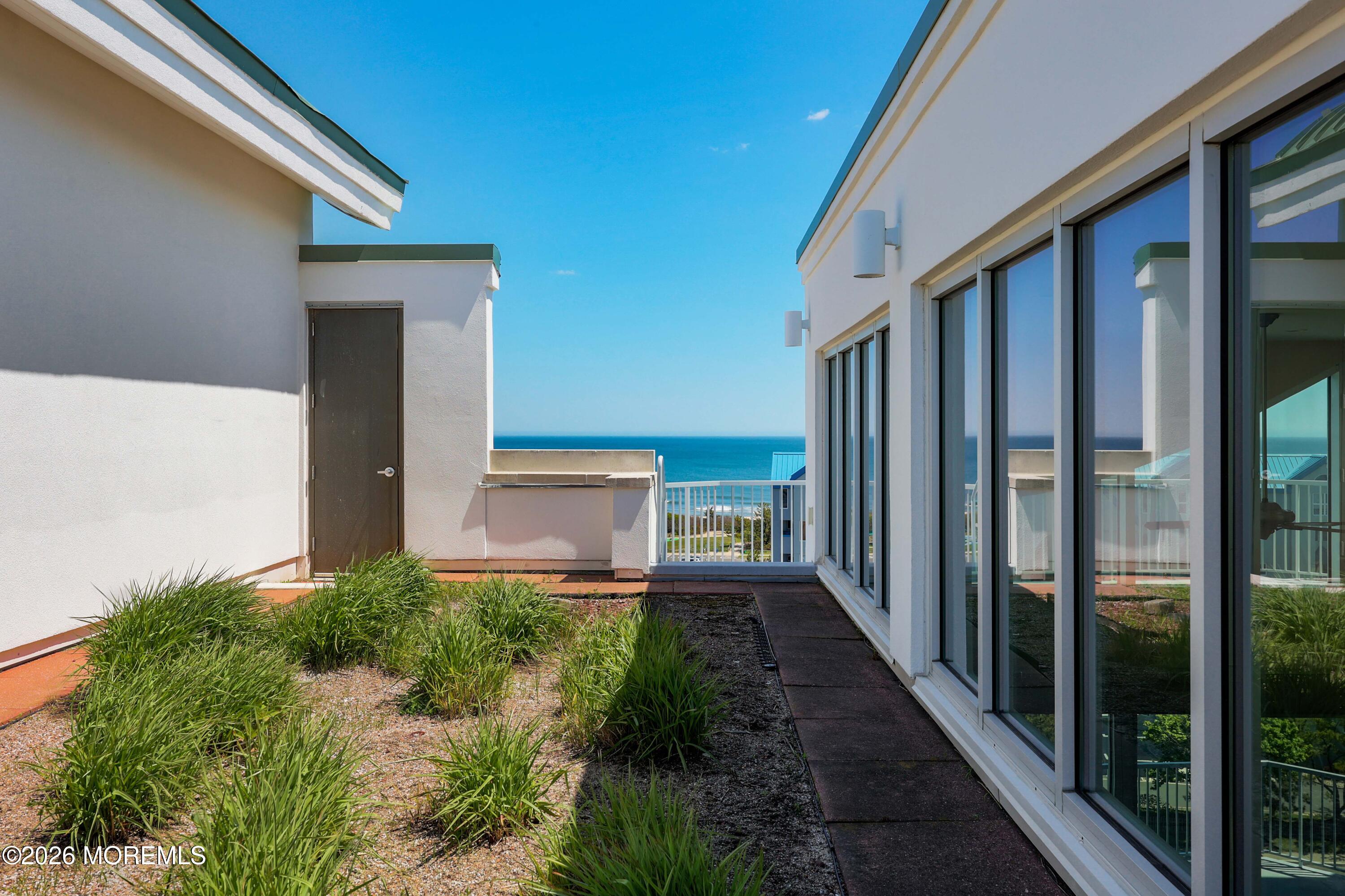 Long Branch, New Jersey, 07740, United States, 3 Bedrooms Bedrooms, ,4 BathroomsBathrooms,Residential,Active,2044541