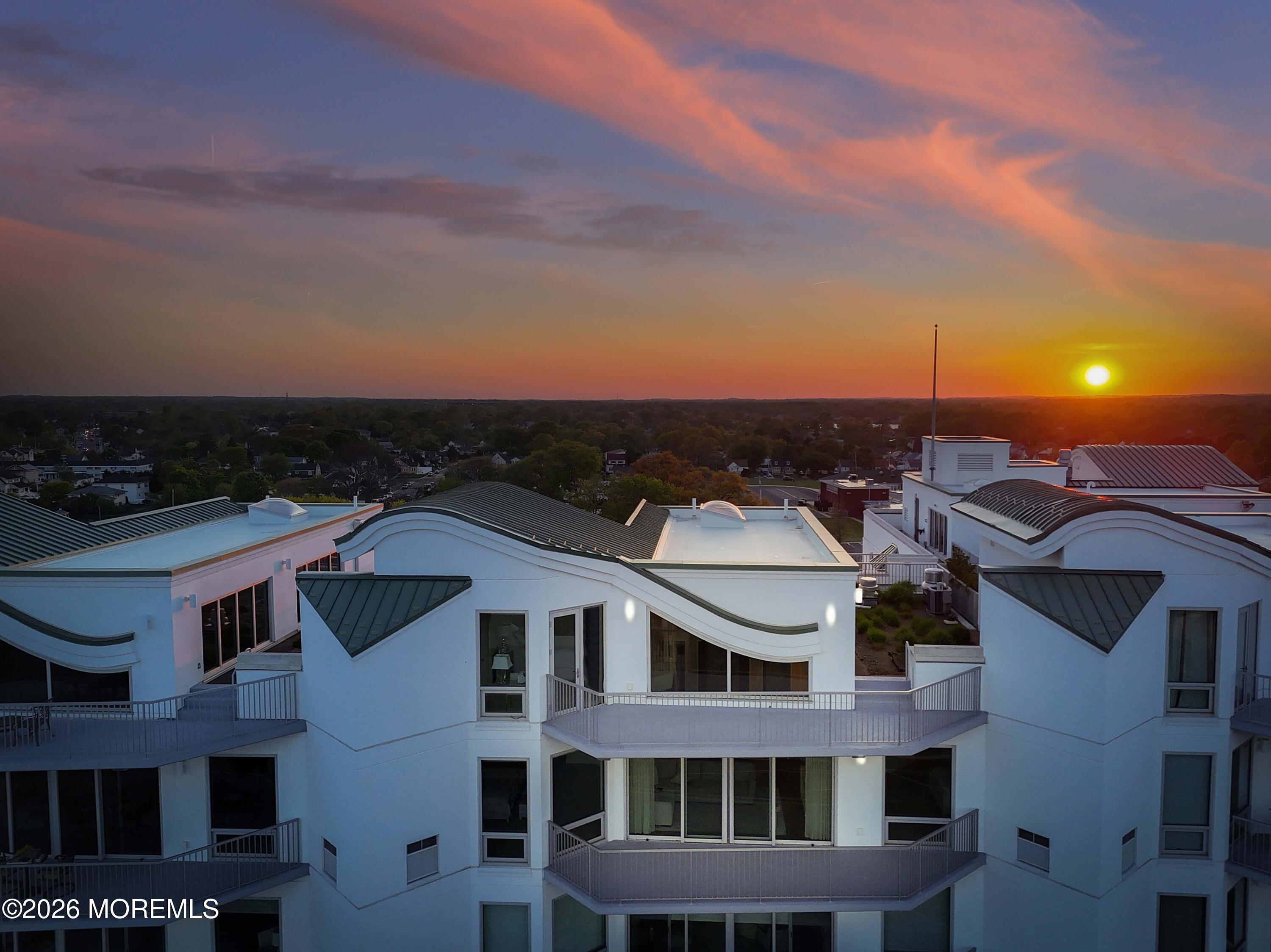 Long Branch, New Jersey, 07740, United States, 3 Bedrooms Bedrooms, ,4 BathroomsBathrooms,Residential,Active,2044541