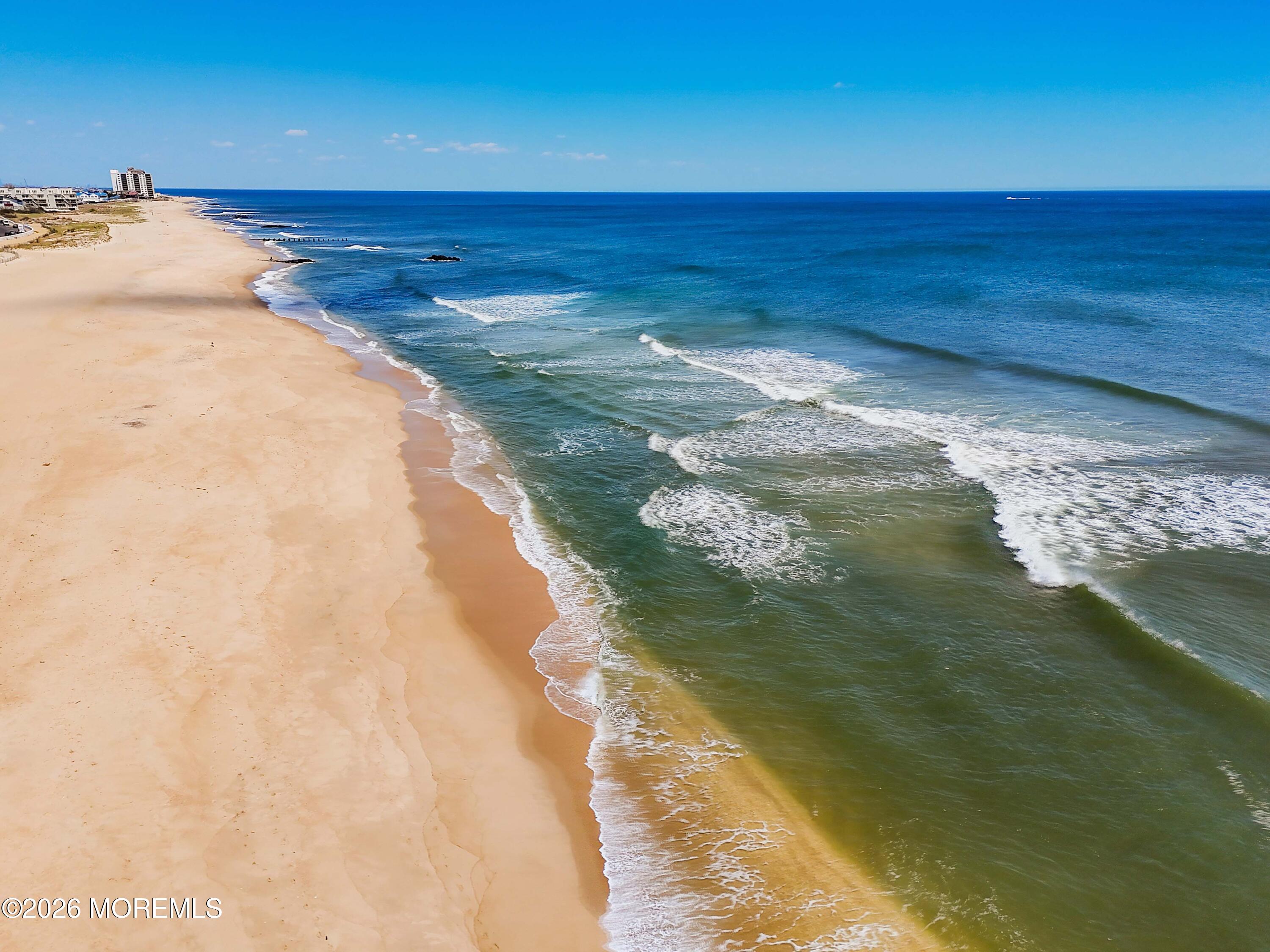 Long Branch, New Jersey, 07740, United States, 3 Bedrooms Bedrooms, ,4 BathroomsBathrooms,Residential,Active,2044541