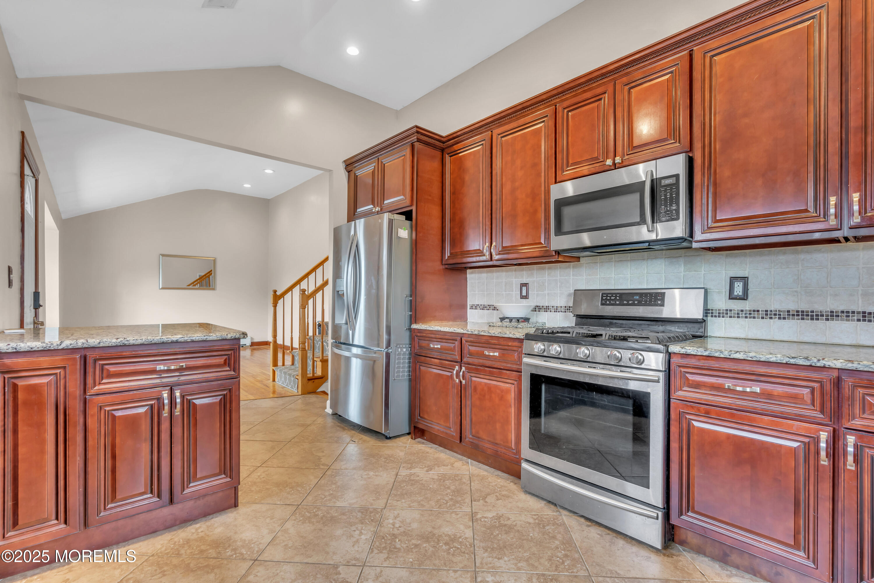 6 Lillian Drive, Hazlet, New Jersey image 2