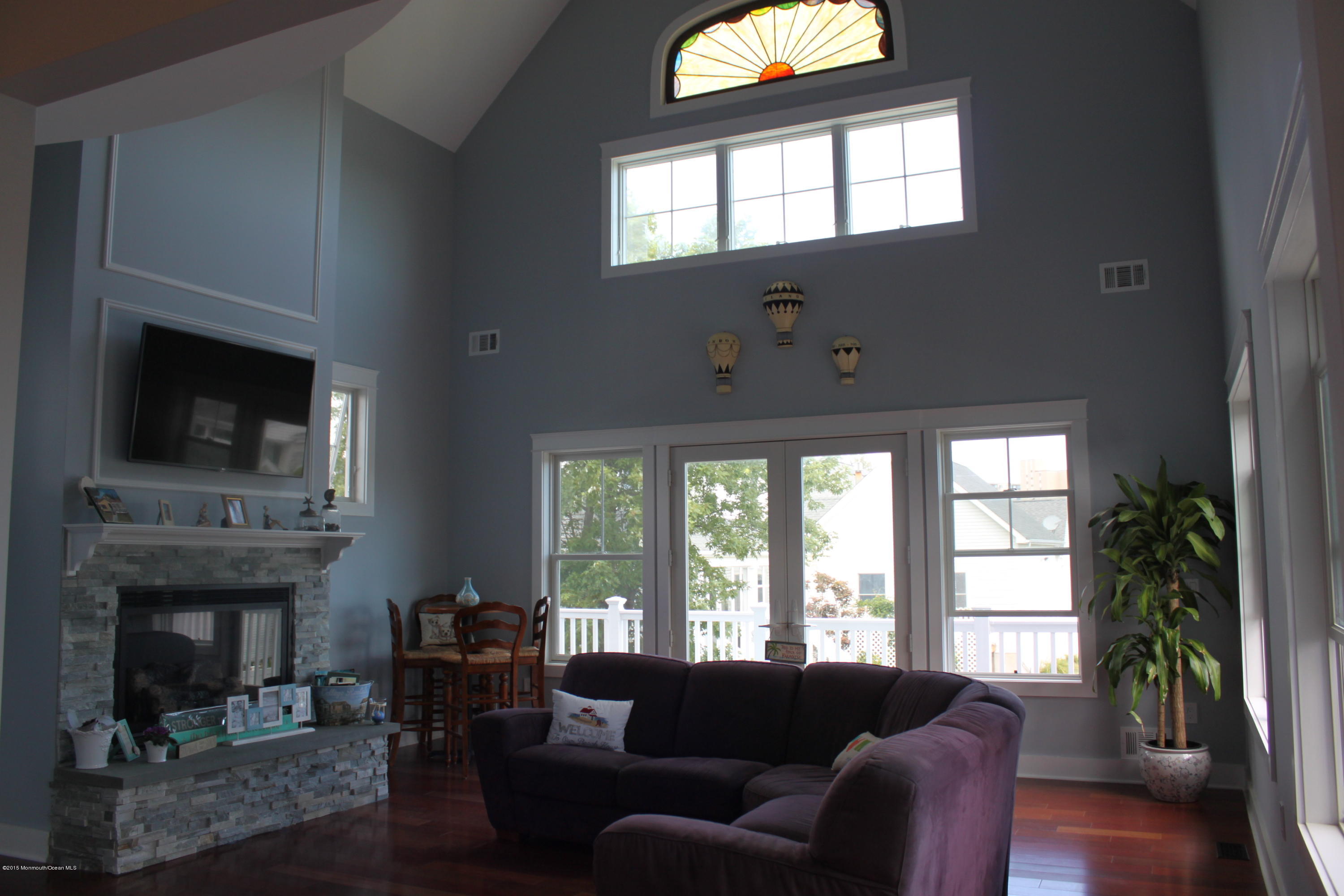 25 Riverdale Avenue