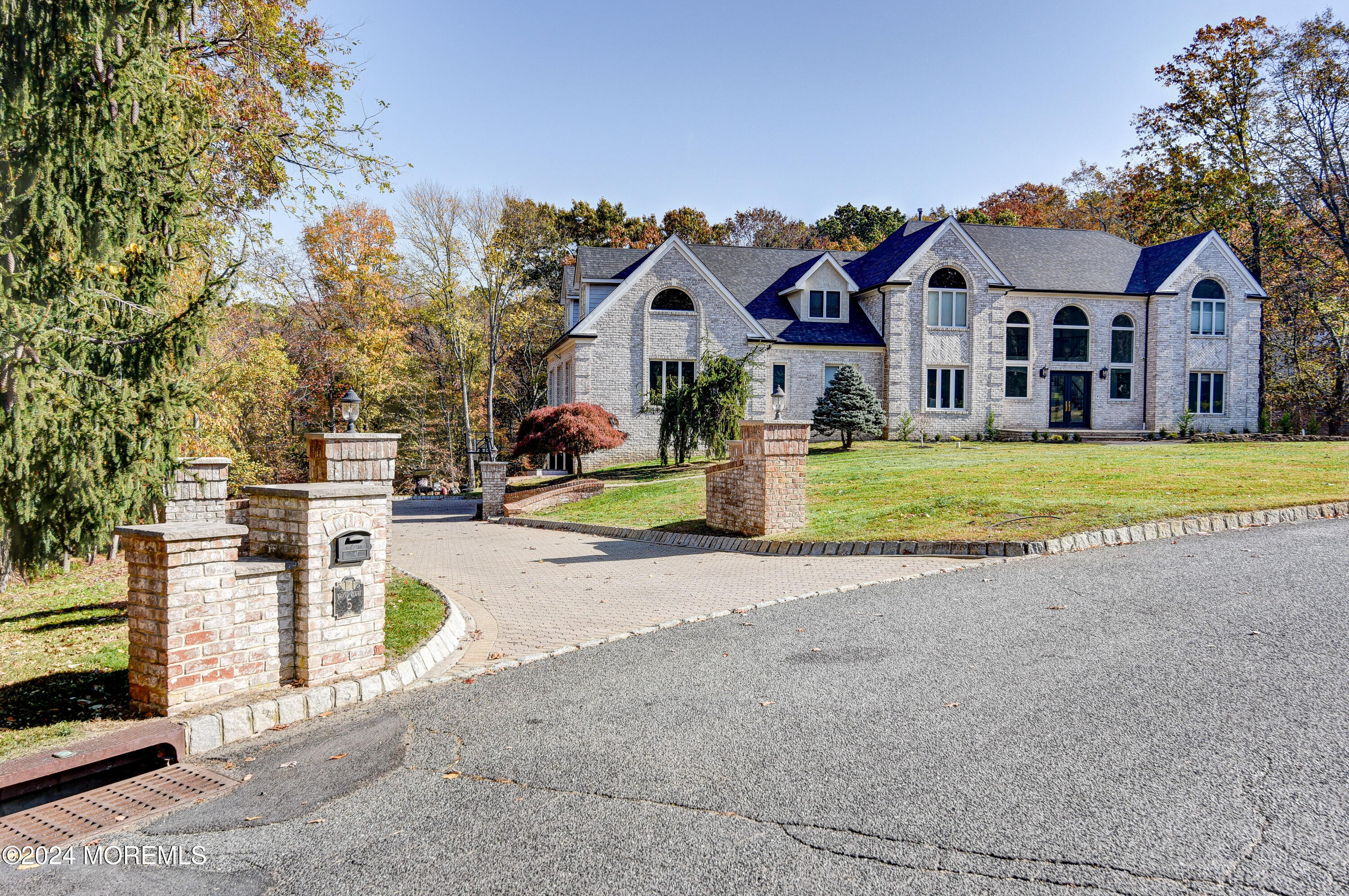 5 Grand Court, Colts Neck, New Jersey image 3