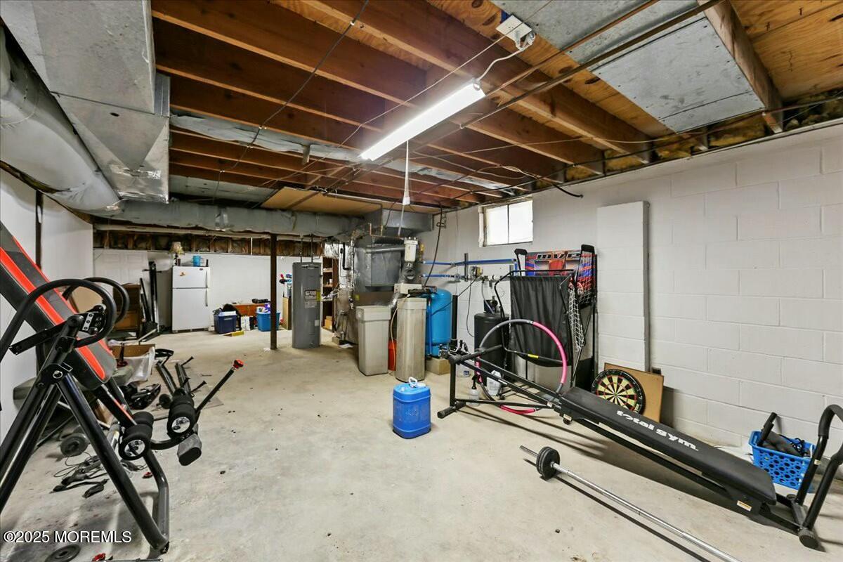 450 W Farms Road, Farmingdale, New Jersey image 34
