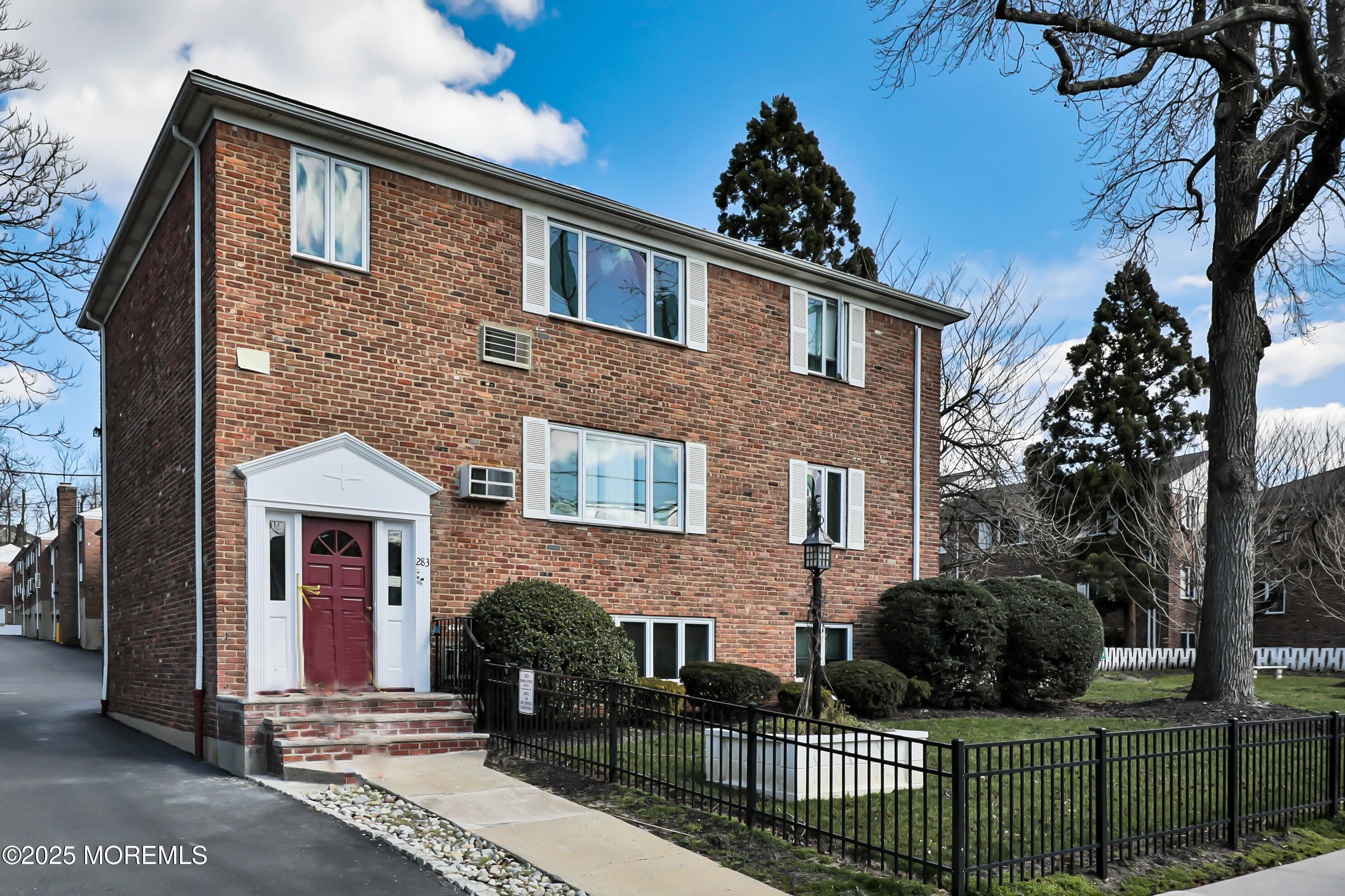 283 Spring Street #283B, Red Bank, New Jersey image 1