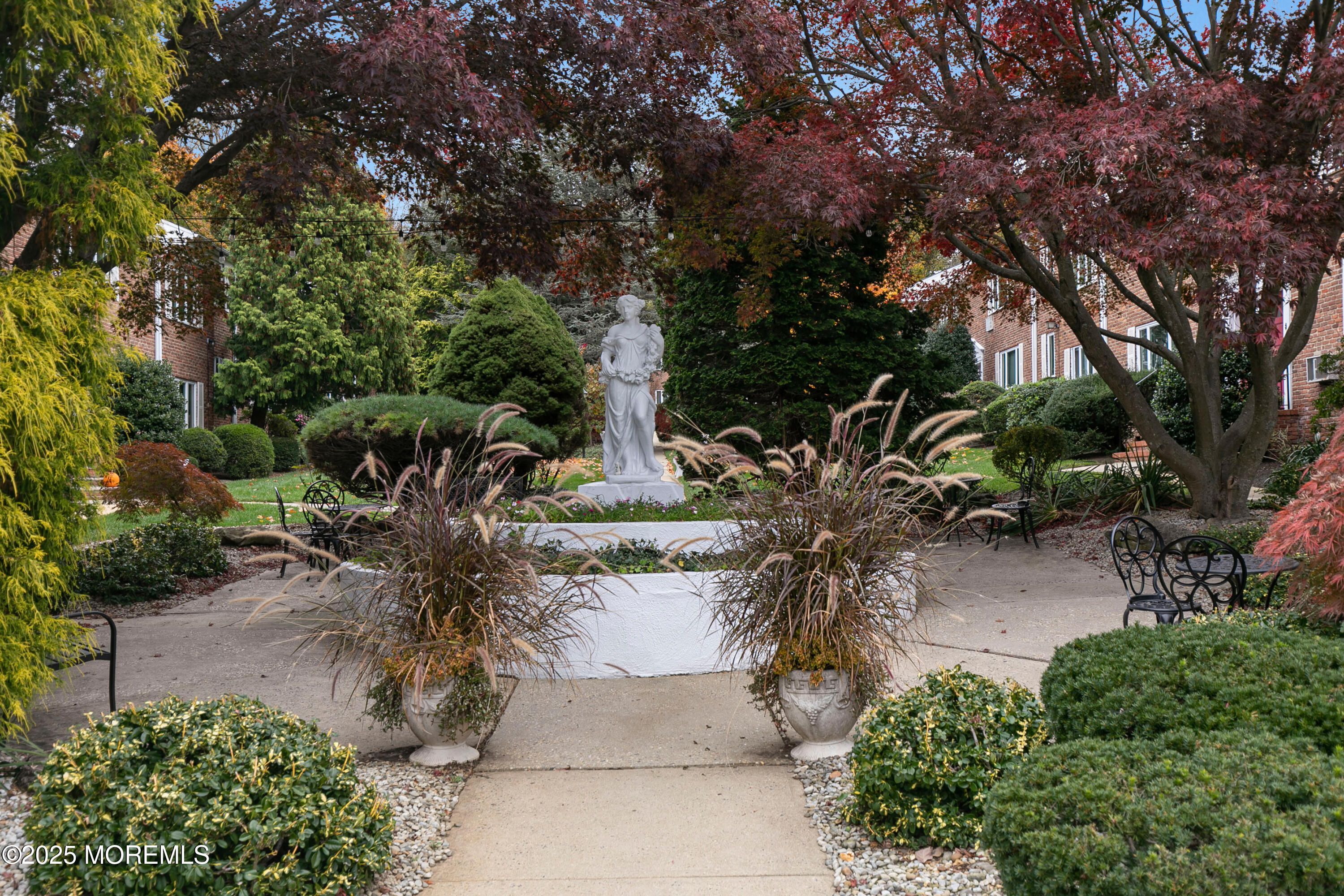 283 Spring Street 283B